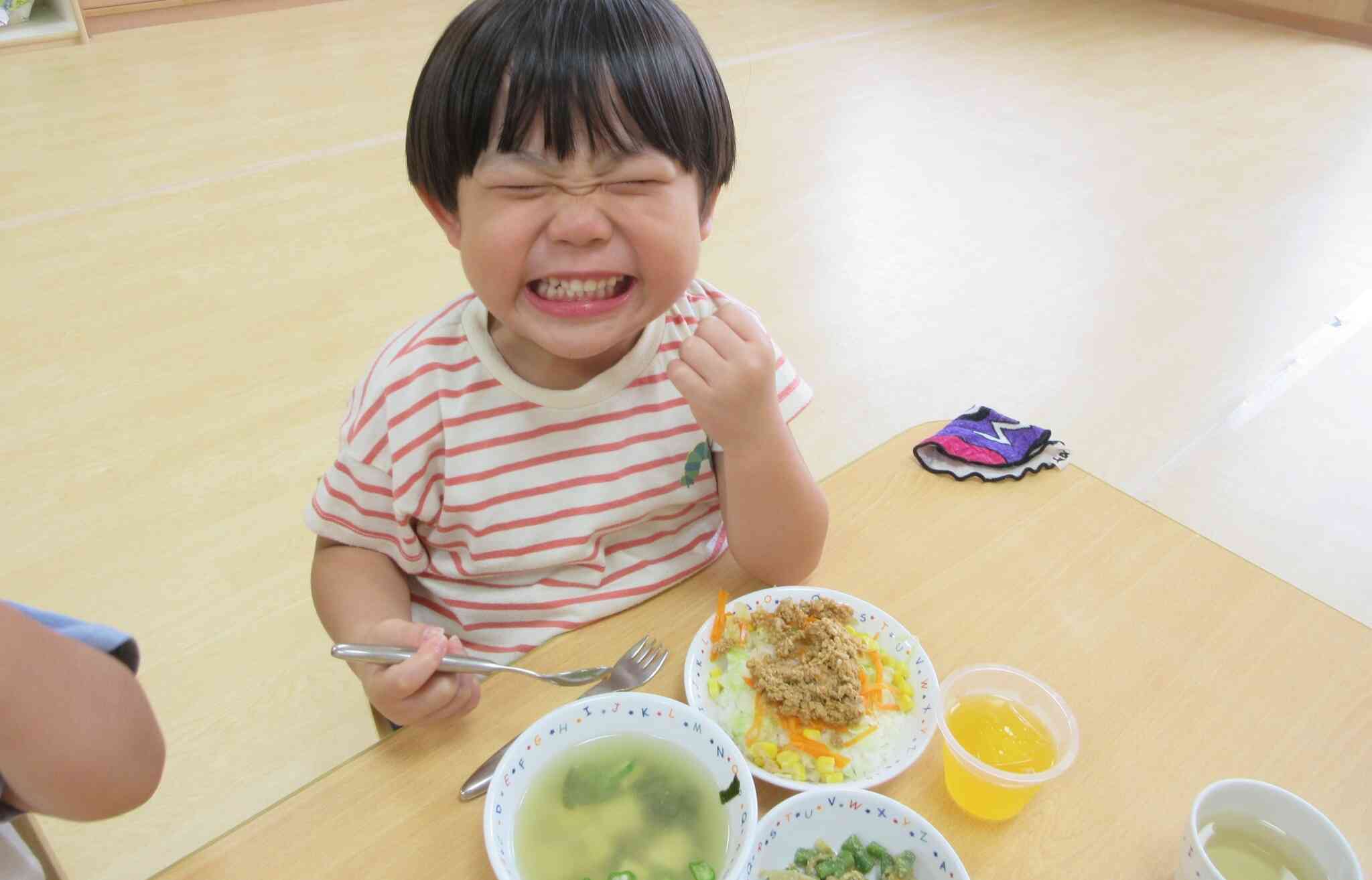 みんなで食べるの楽しいね