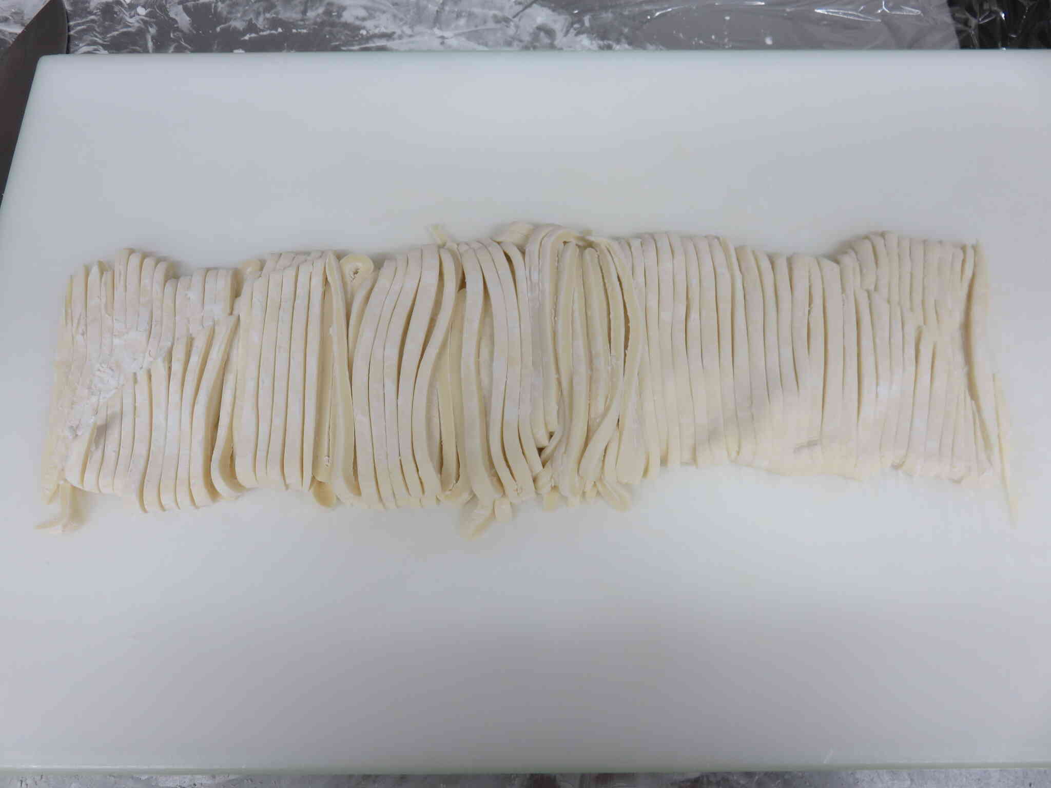 食べやすい太さに切ります