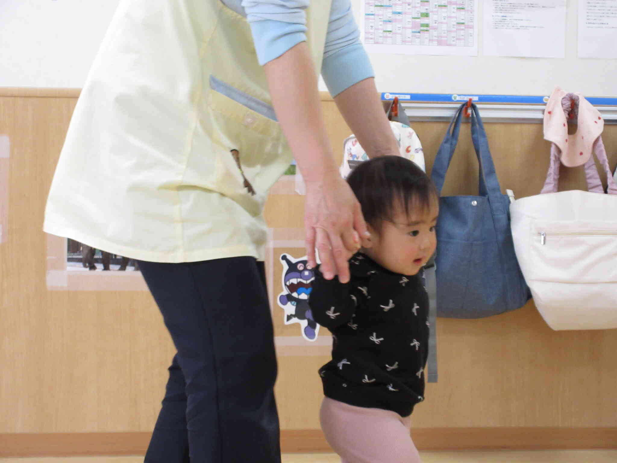 0歳児・ひよこ組の様子
