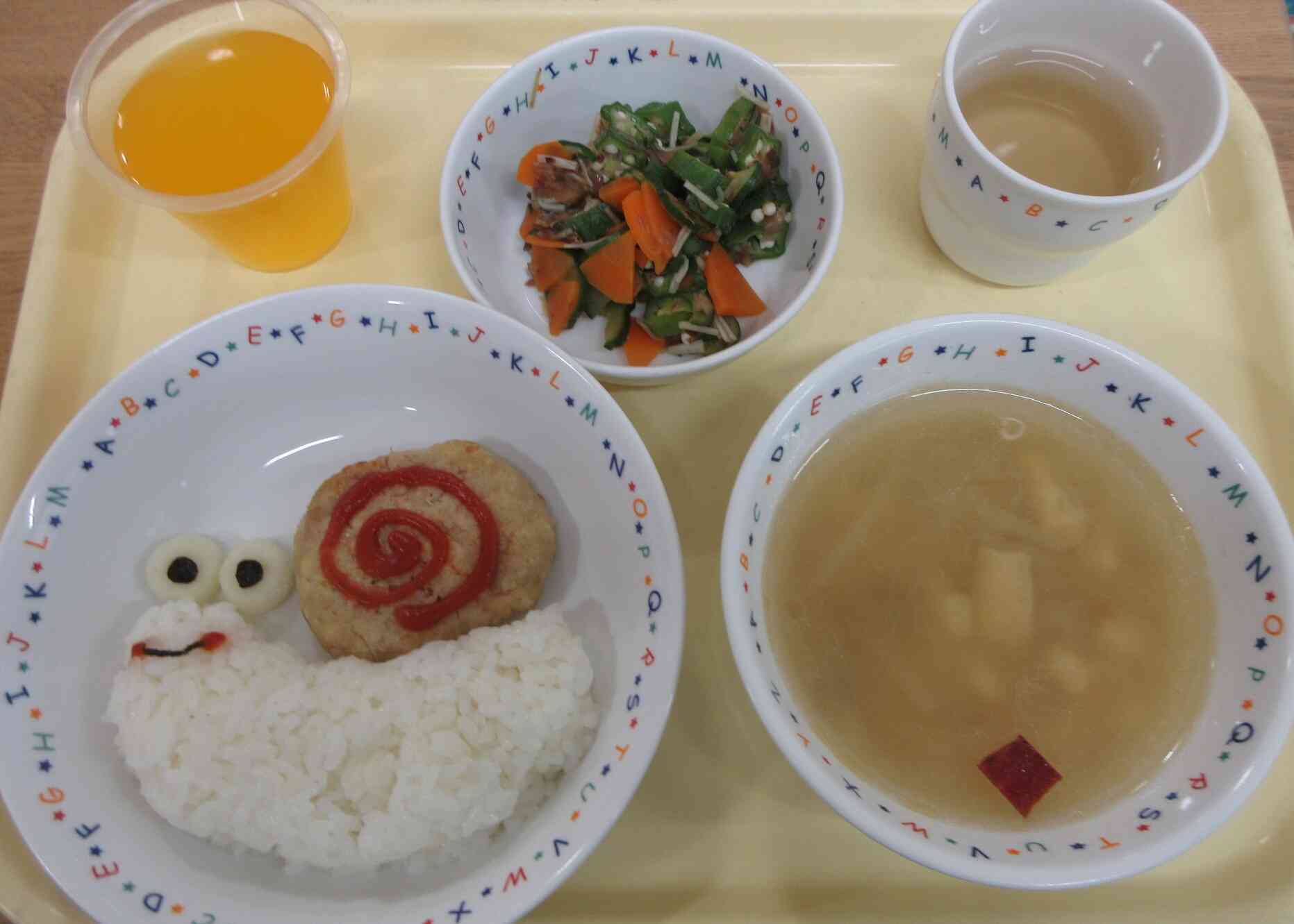梅雨のかたつむり給食