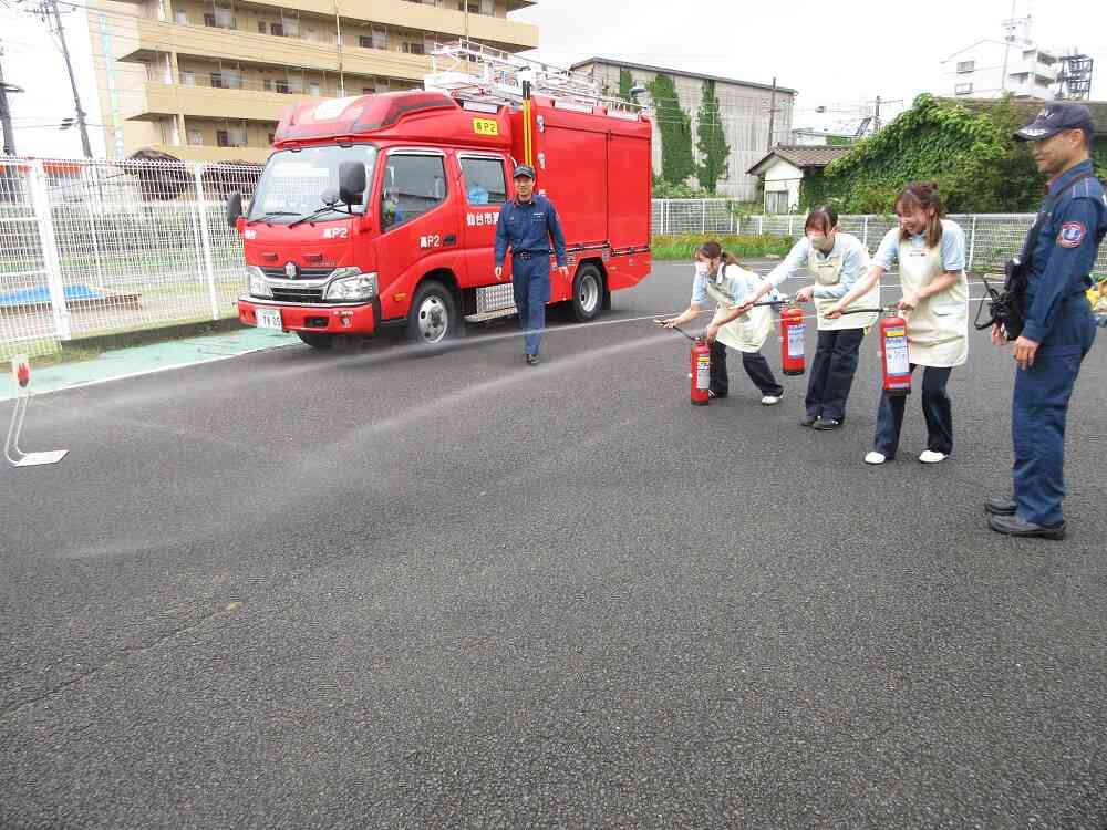 消火訓練を行いました