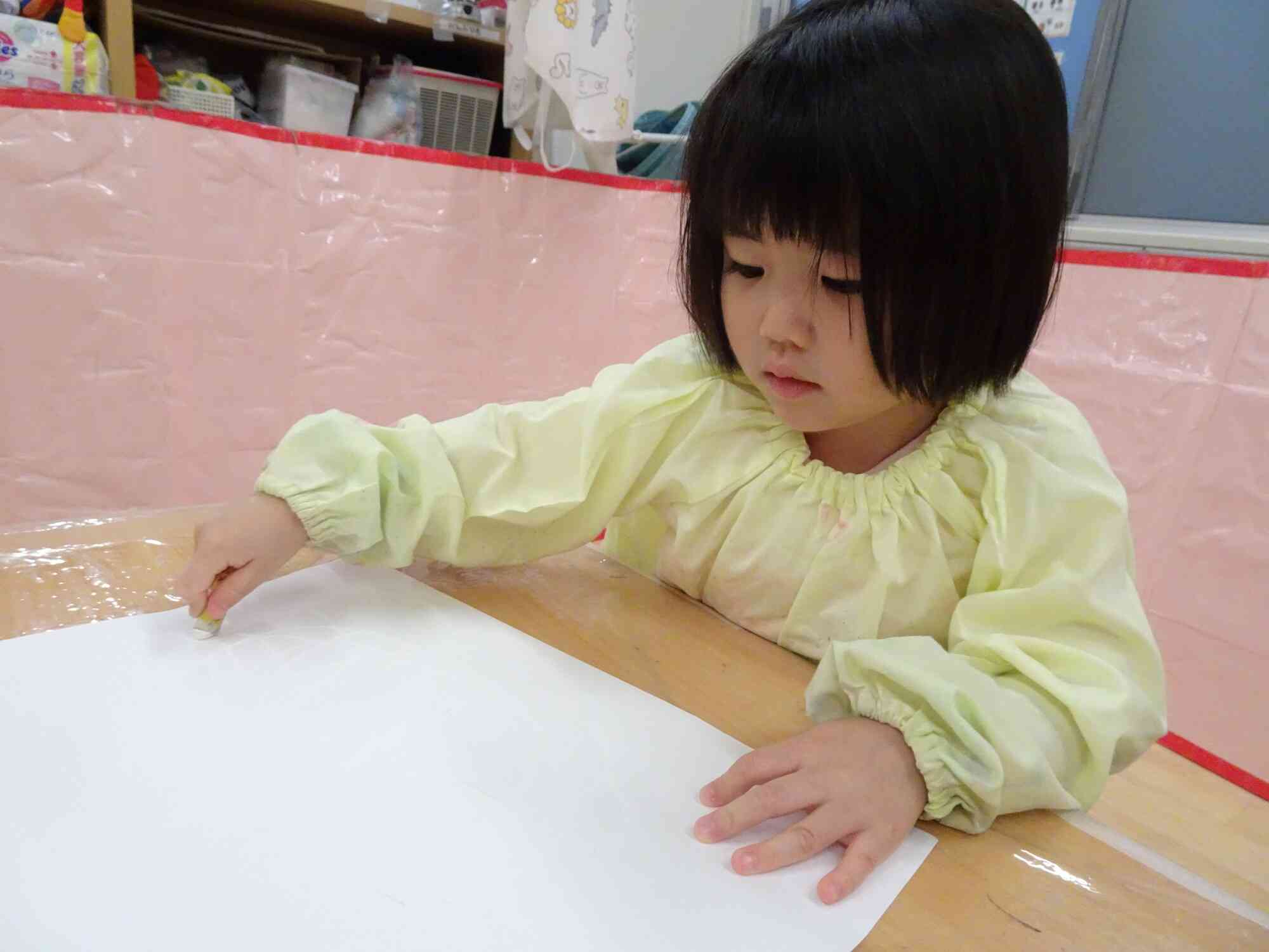 今日は…お絵かき?