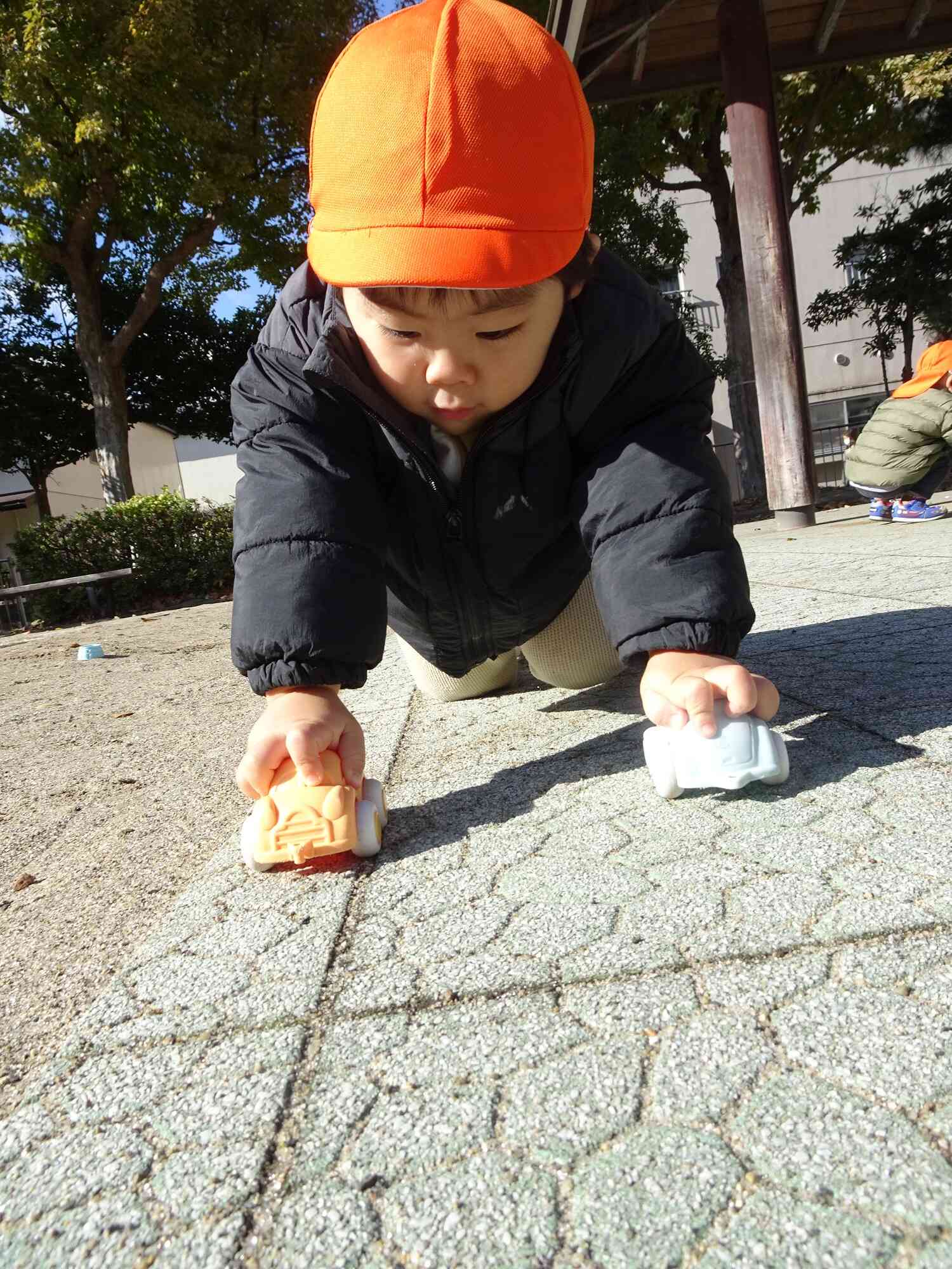 両手持ちでビューン！