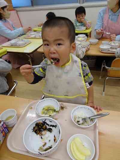 大きくお口でアーン！