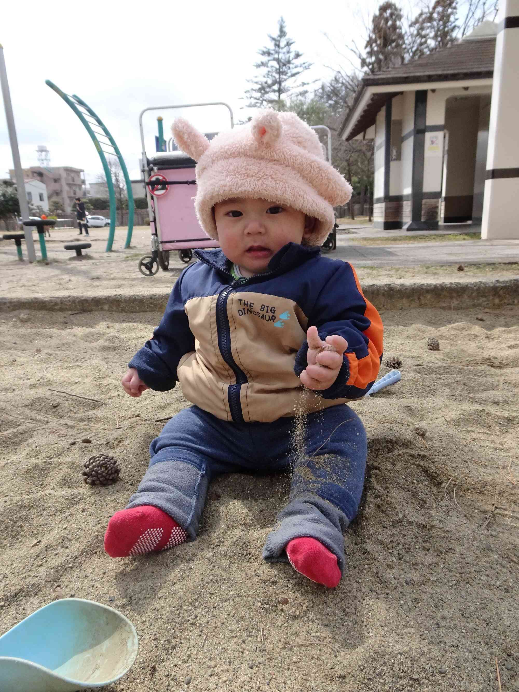 上手にお砂遊び出来ます