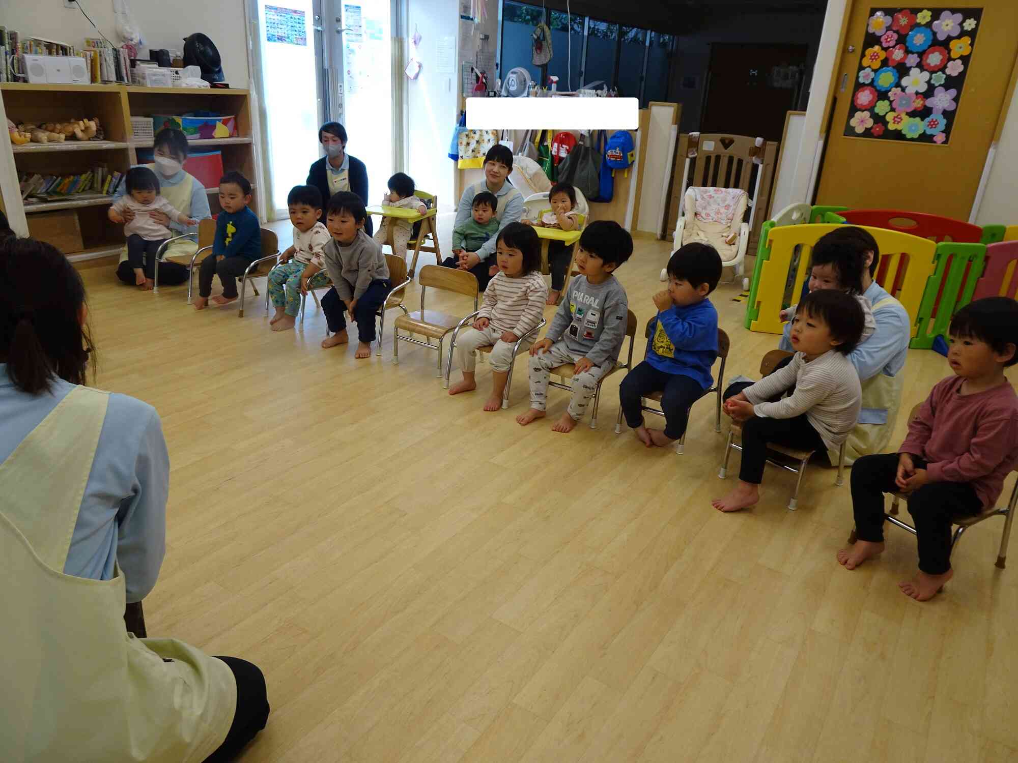 お祝いのお誕生カード