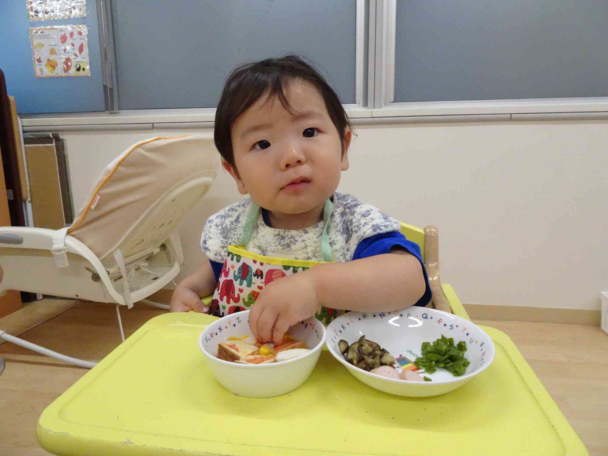 7月食育活動「夏野菜ピザトースト作り」