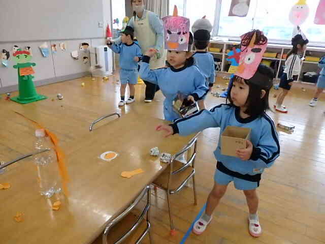 「おにはそと~!ふくはうち~!」