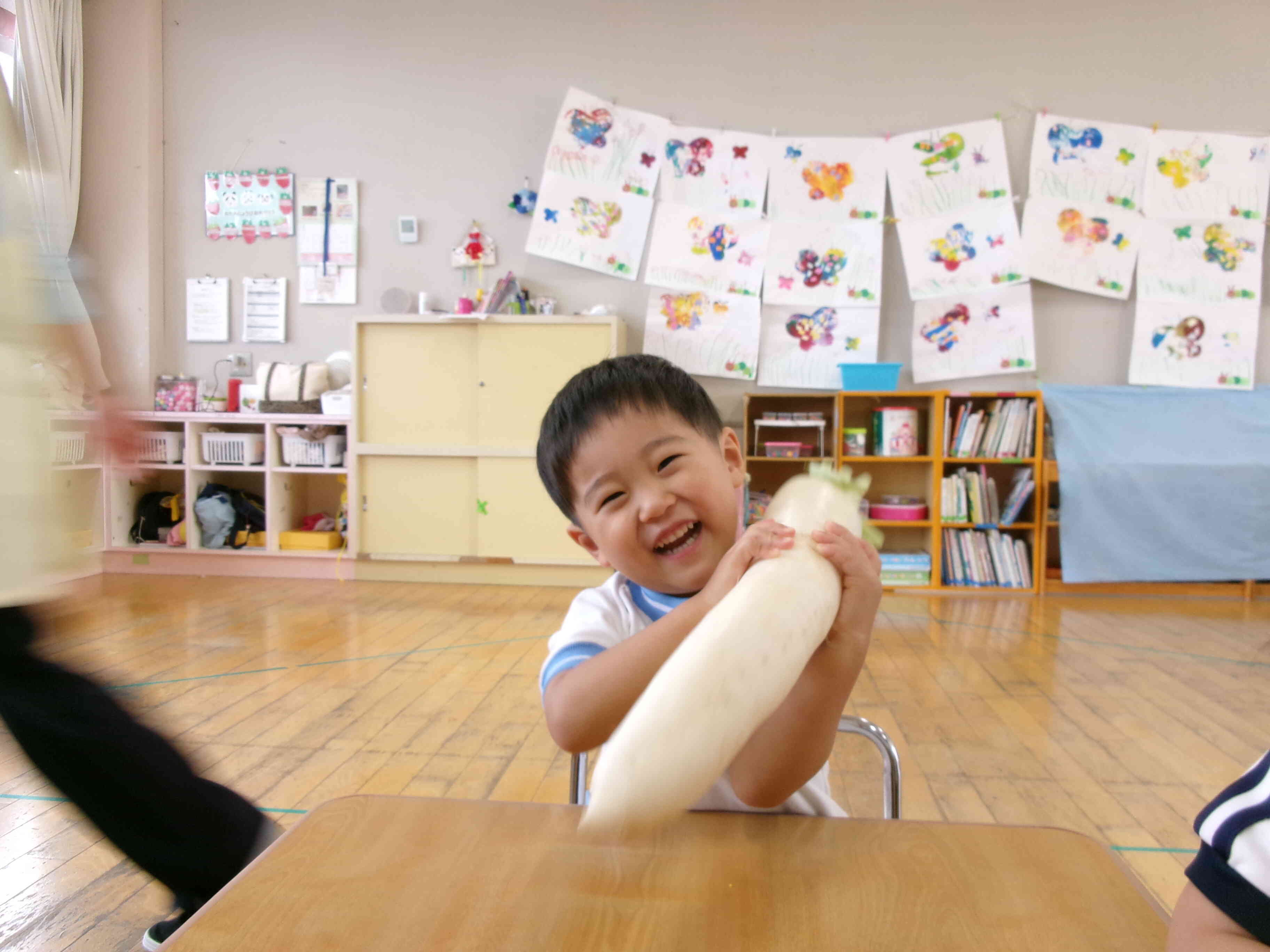 食育で大根を持ったよ～☆
