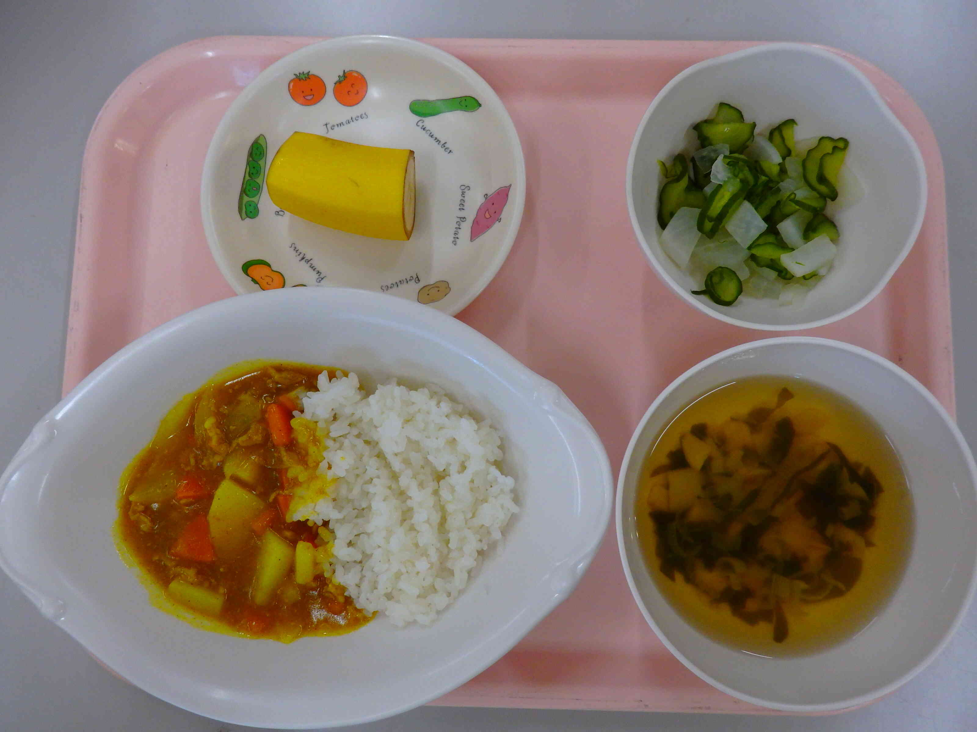 今日の給食はこんな感じです！