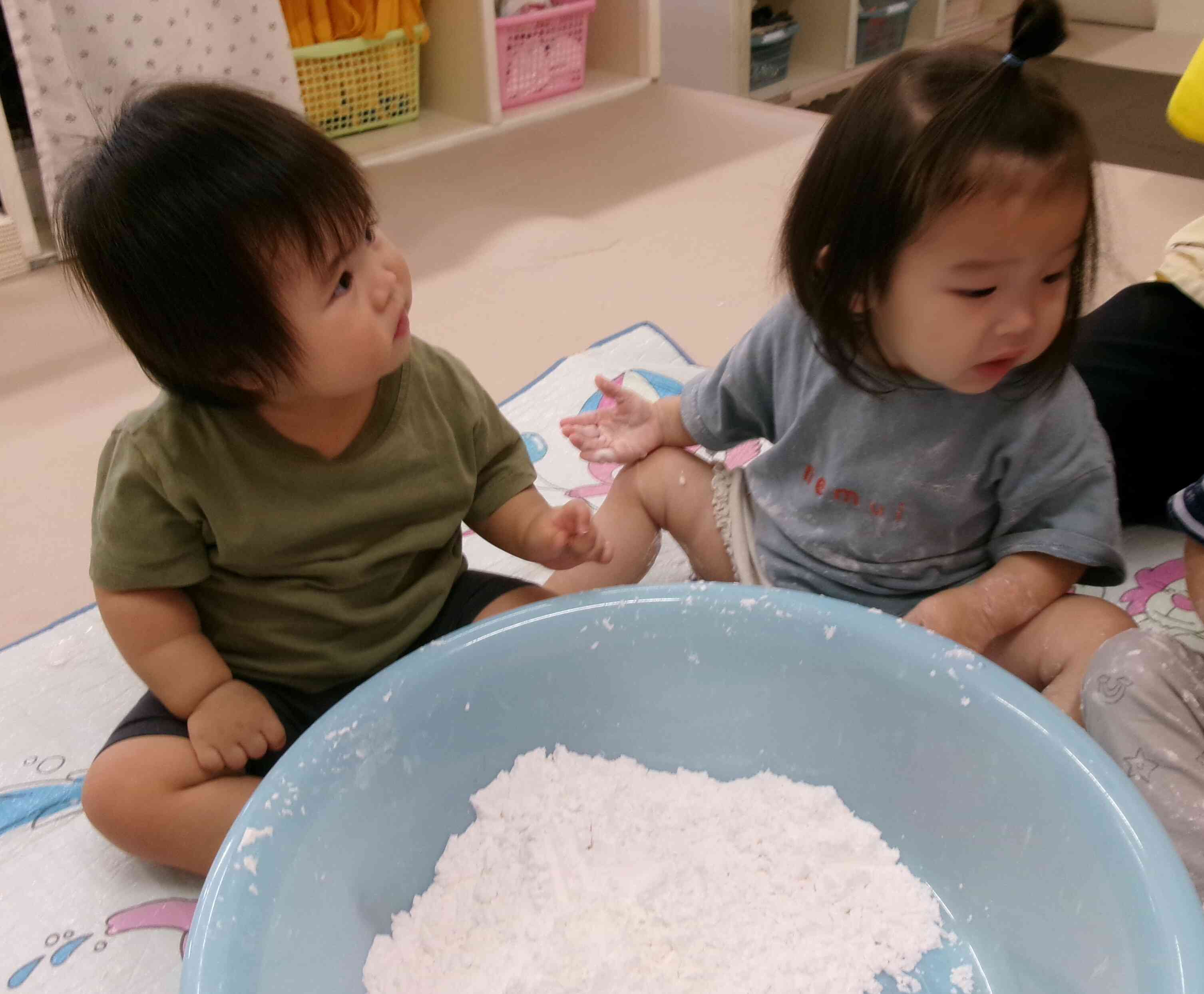 なんだこの粉は！