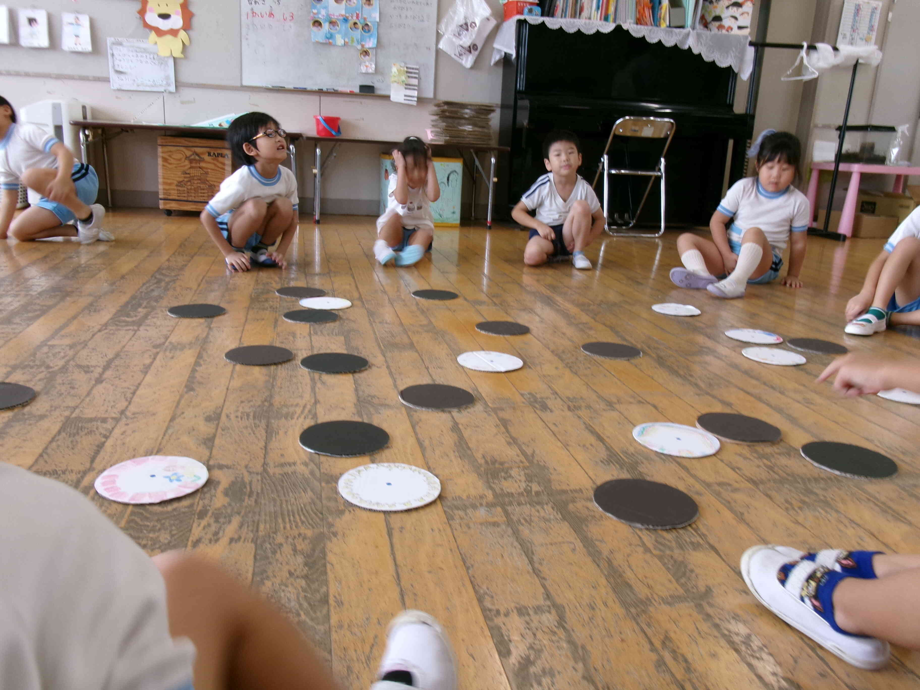 オセロゲーム。どっちが勝つかなぁ。