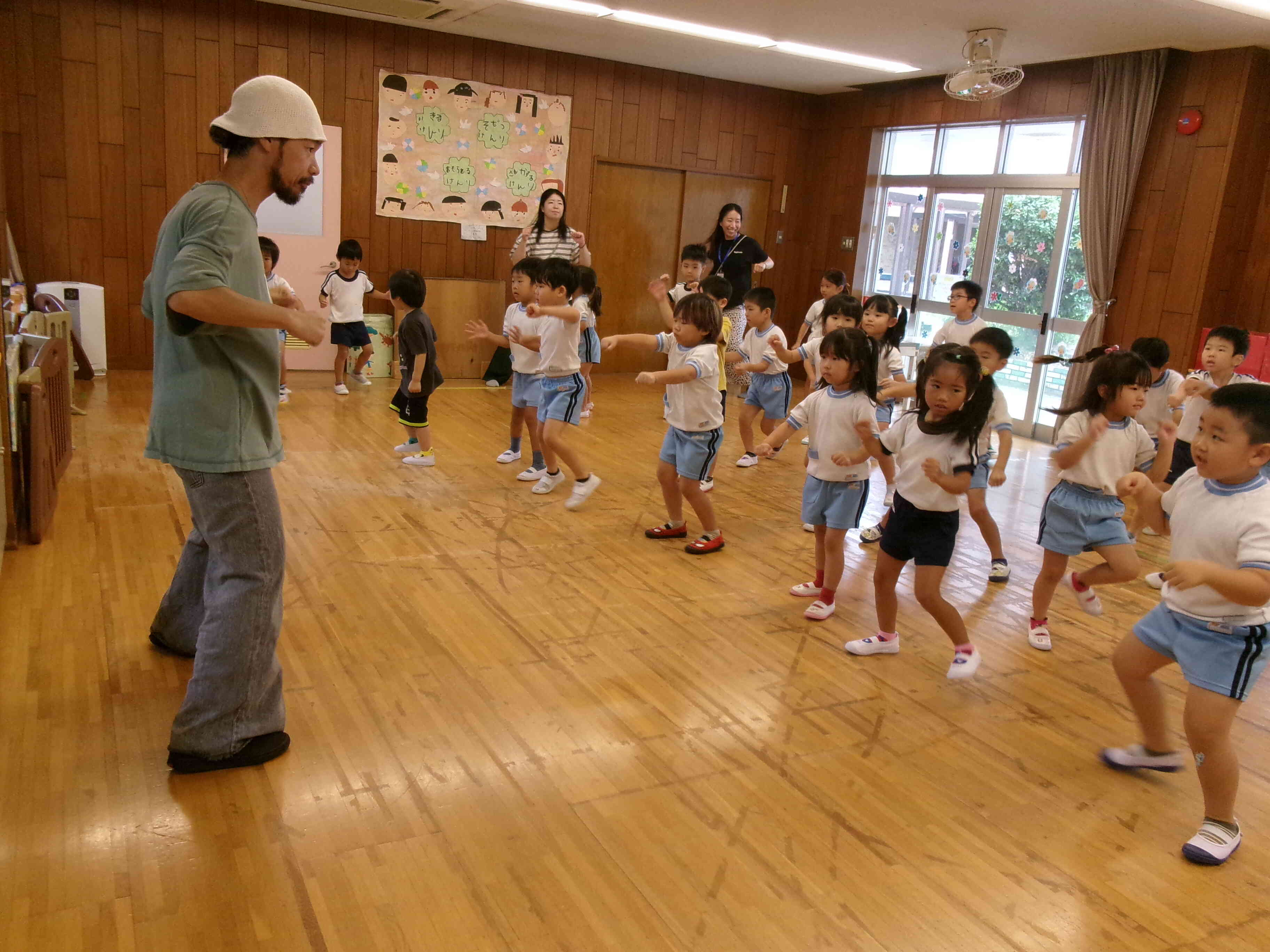４歳児・５歳児の様子です。