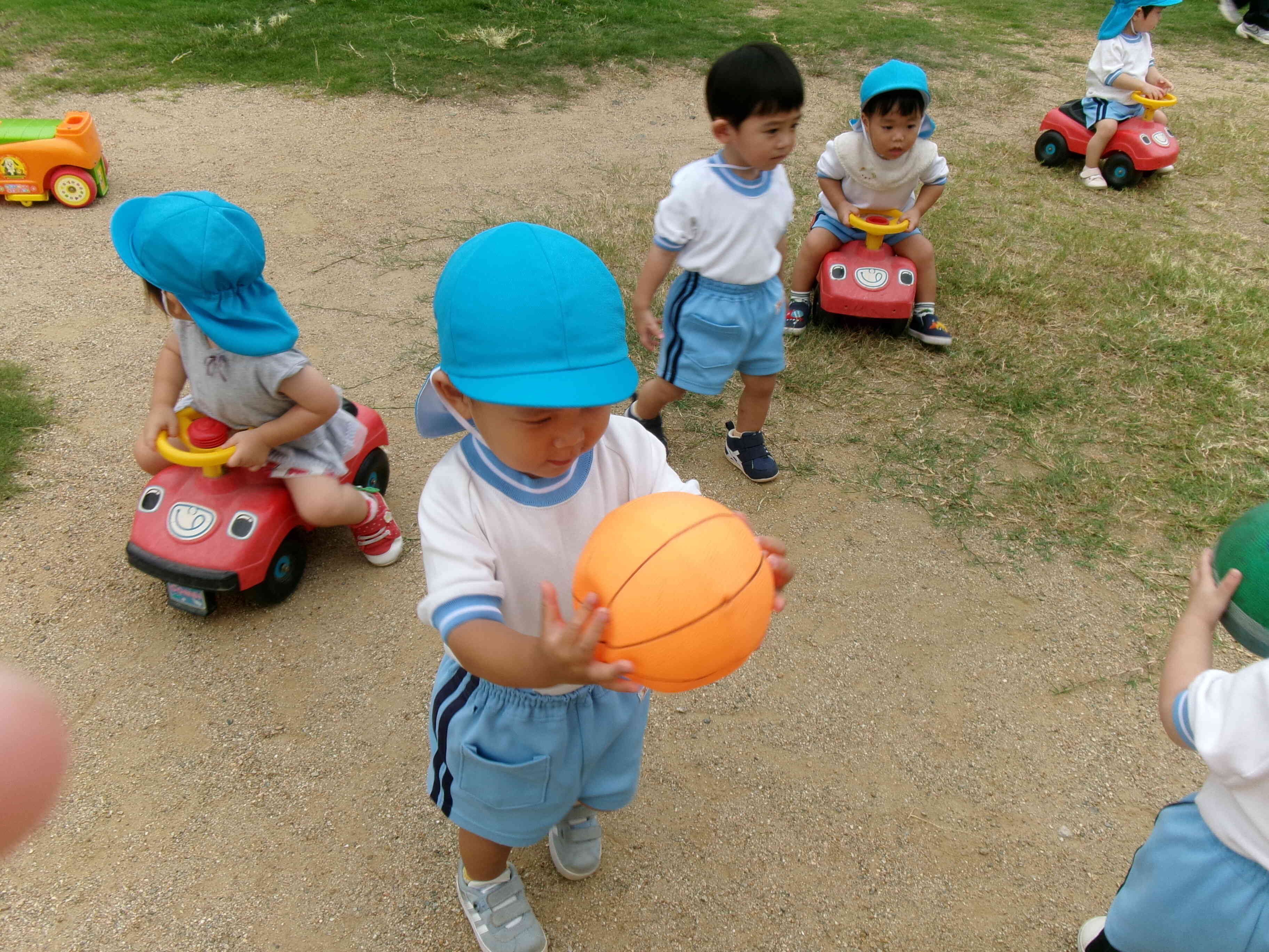 ☆久しぶりの園庭遊び☆