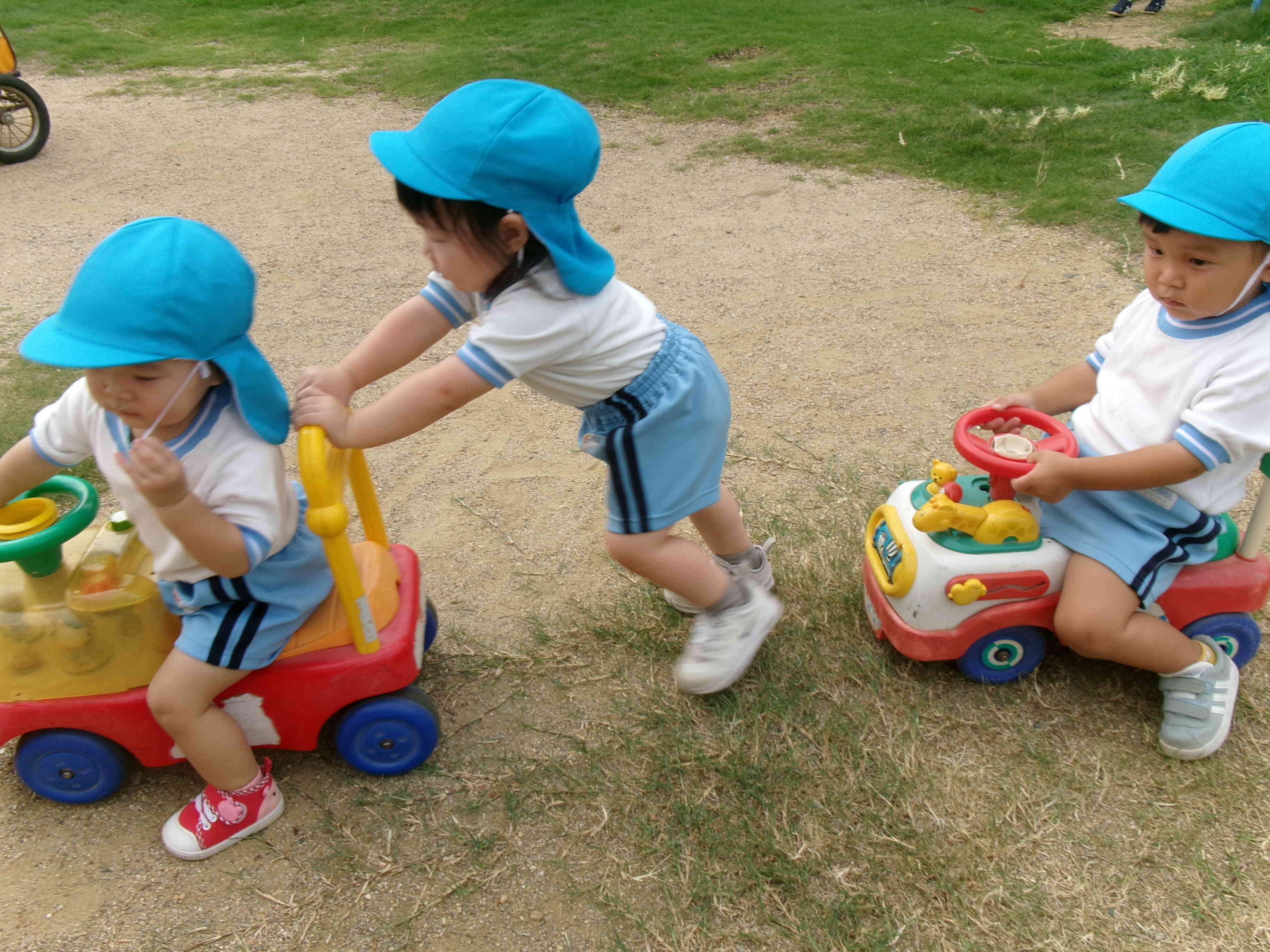 コンビカーで遊んだよ!