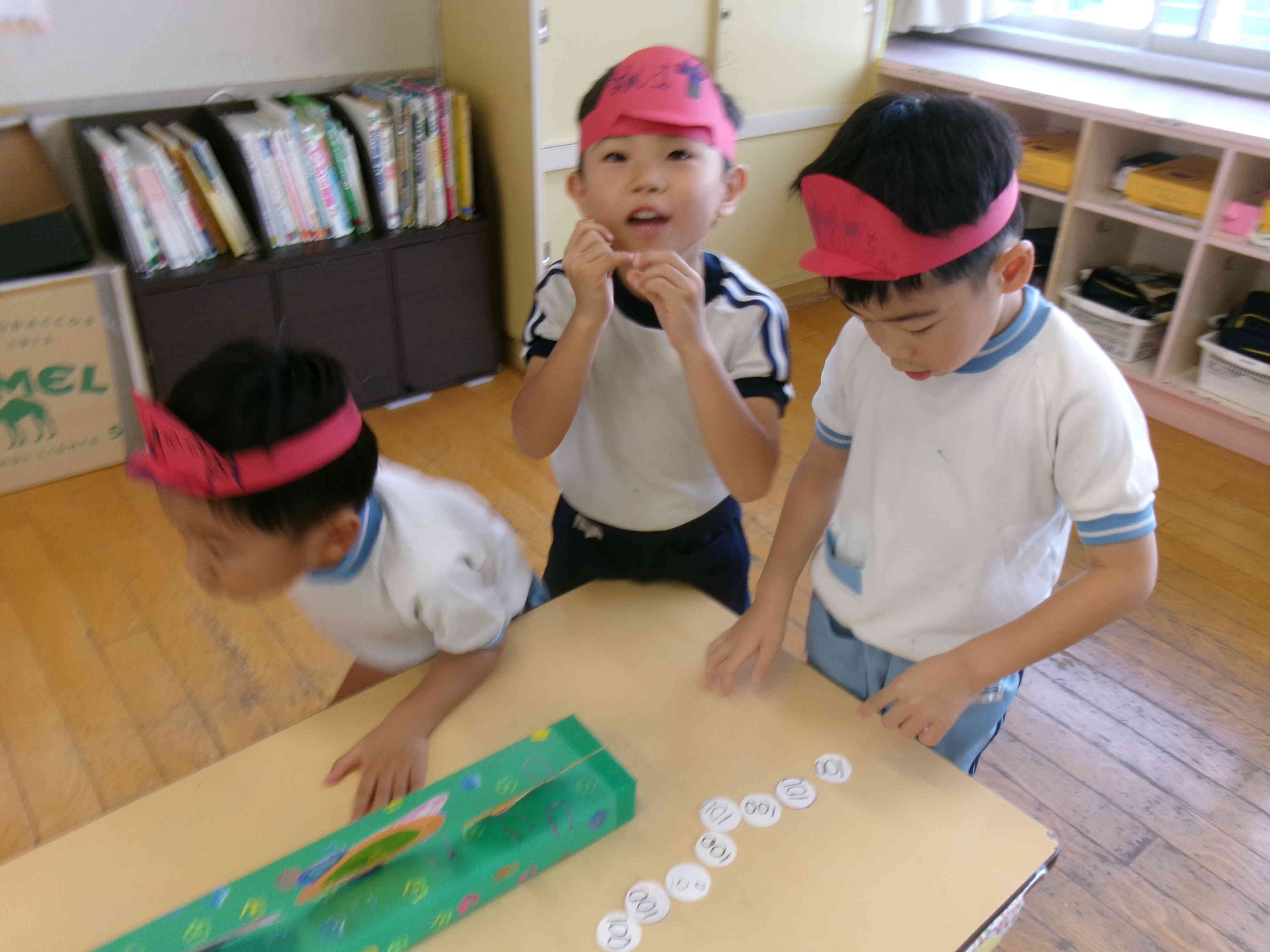 「１枚・２枚」と今日の売り上げは何枚かな？