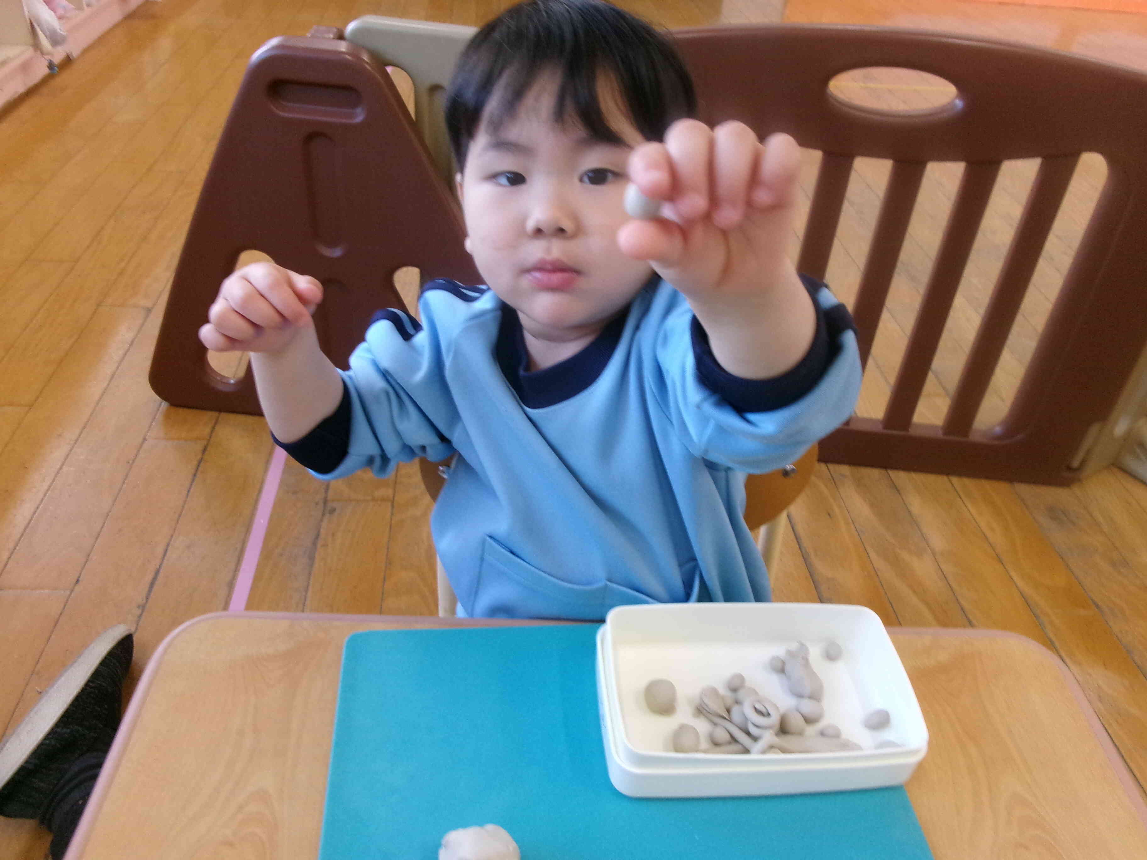 せんせーみてー！きれいな”おだんご”できたよ！！