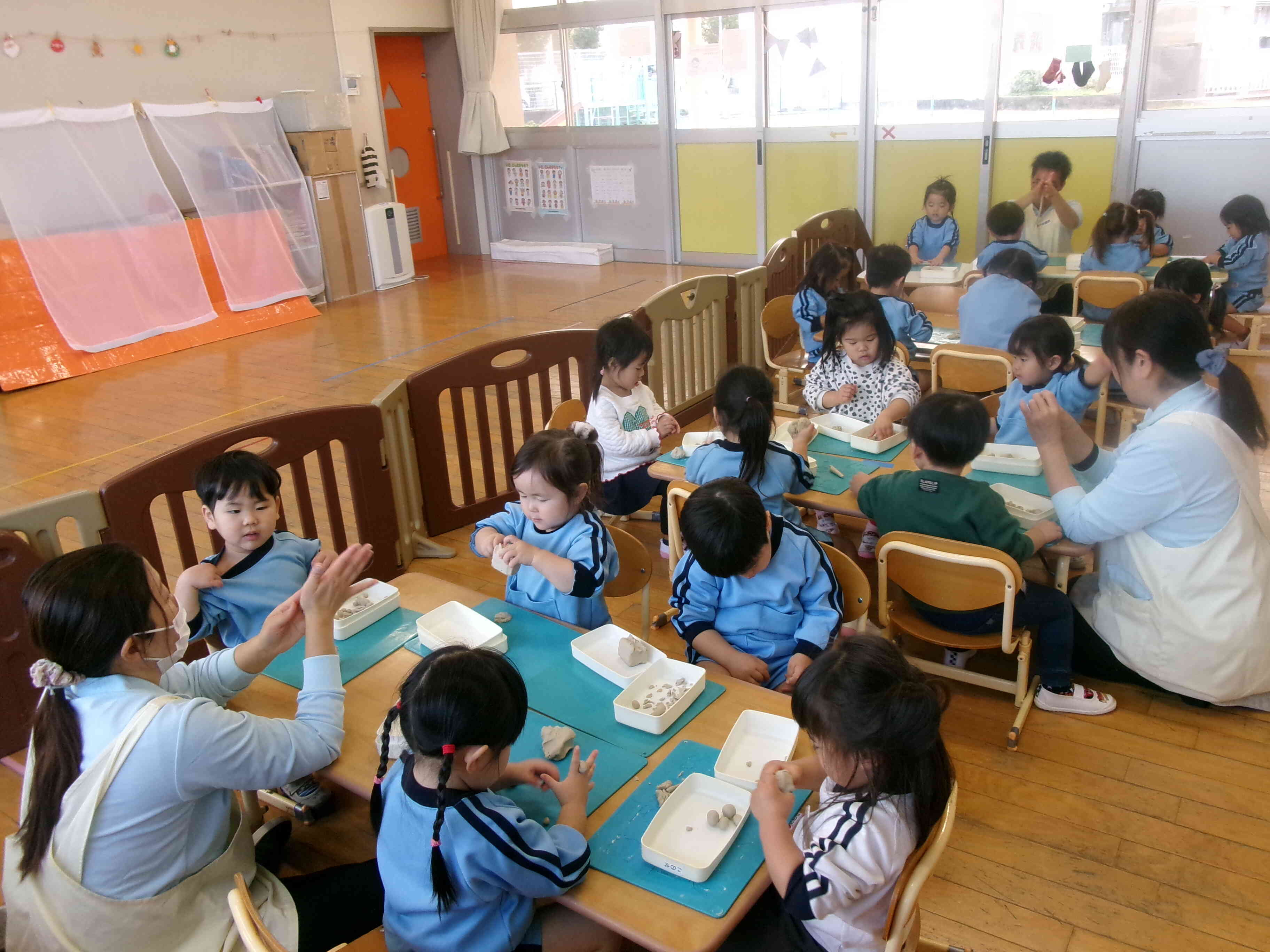 みんな、何を作っているのかな～？