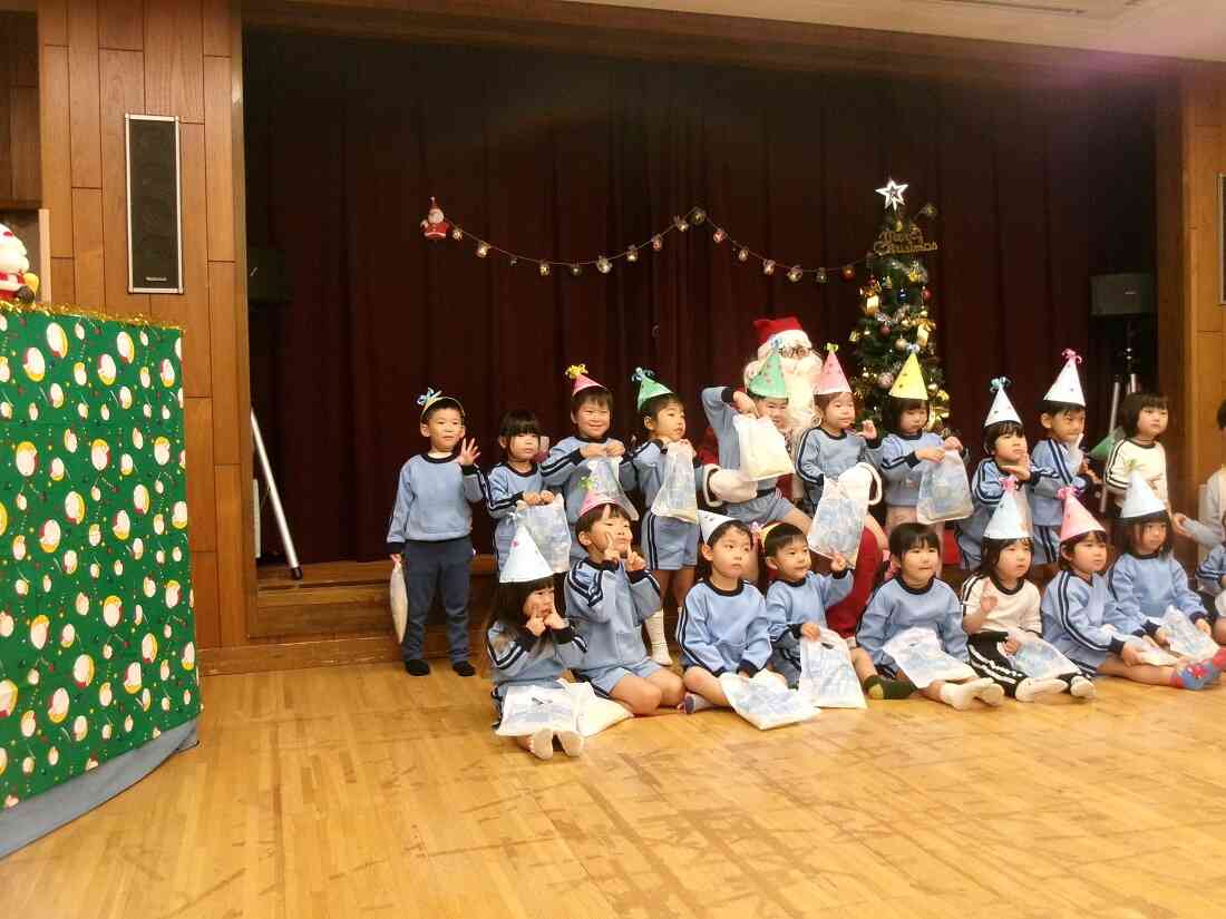 ♡サンタさんと一緒に写真撮影♡パシャ！