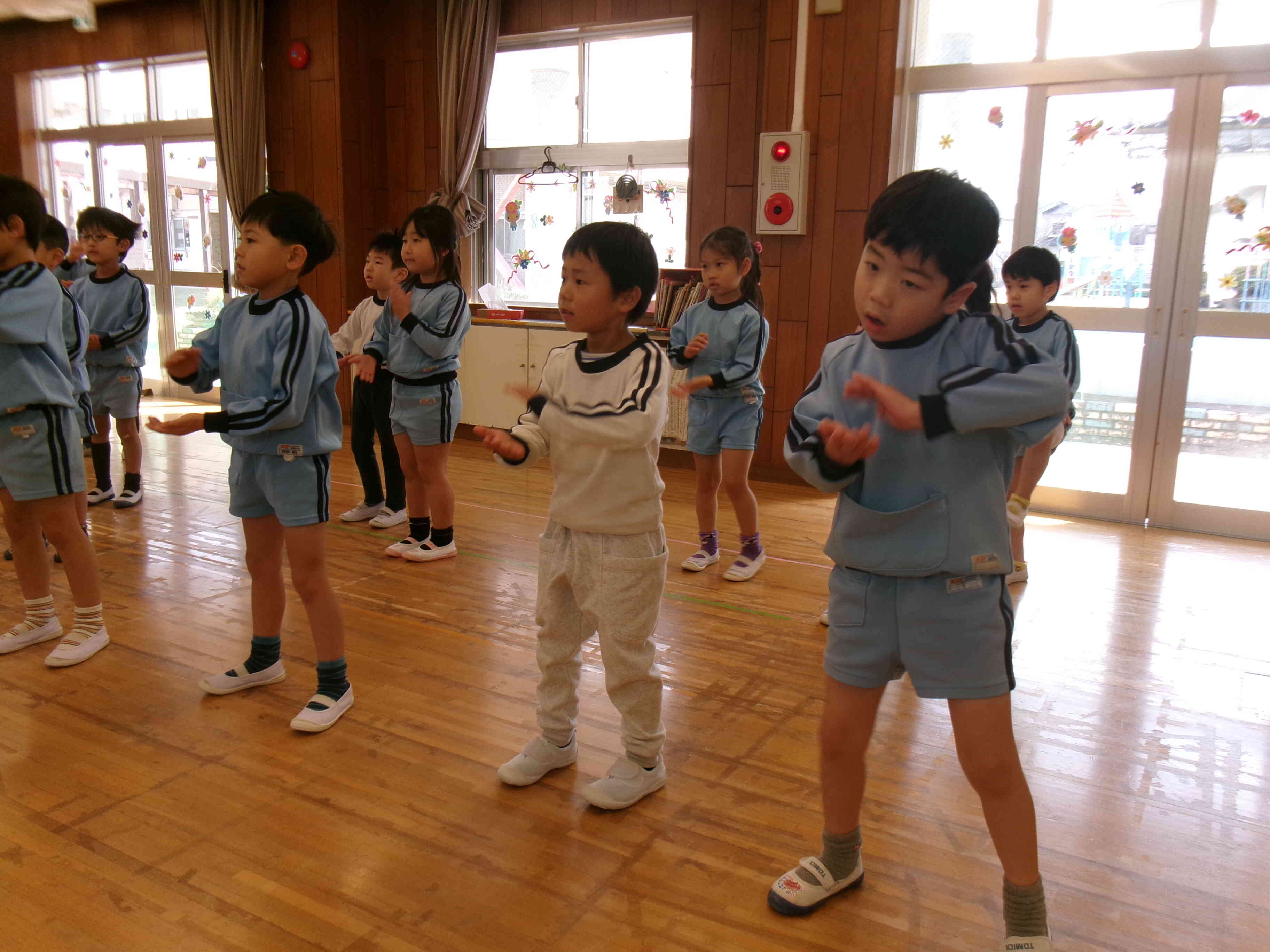 新しい振り付けに挑戦中