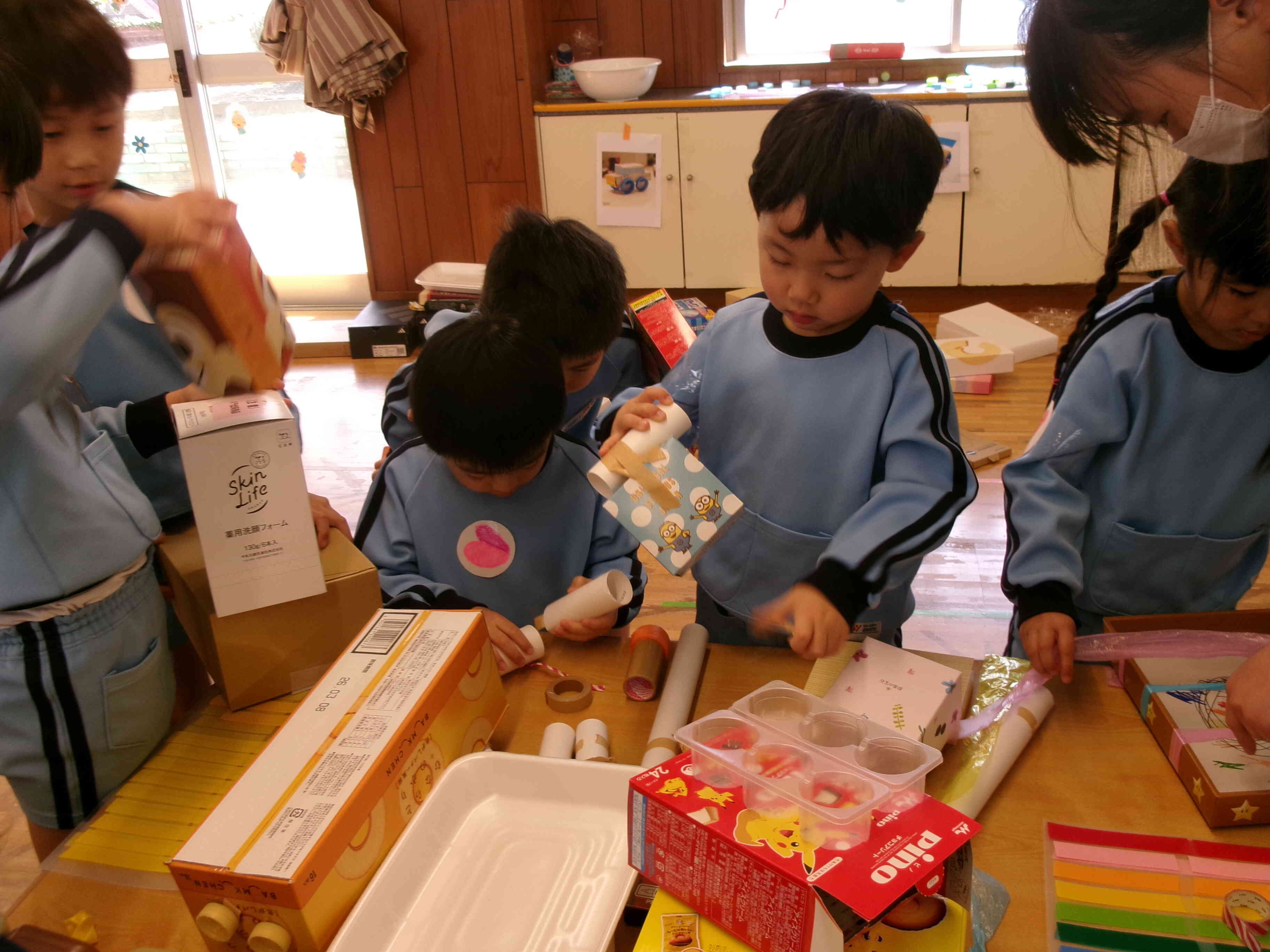 この箱は何に使おうかな～