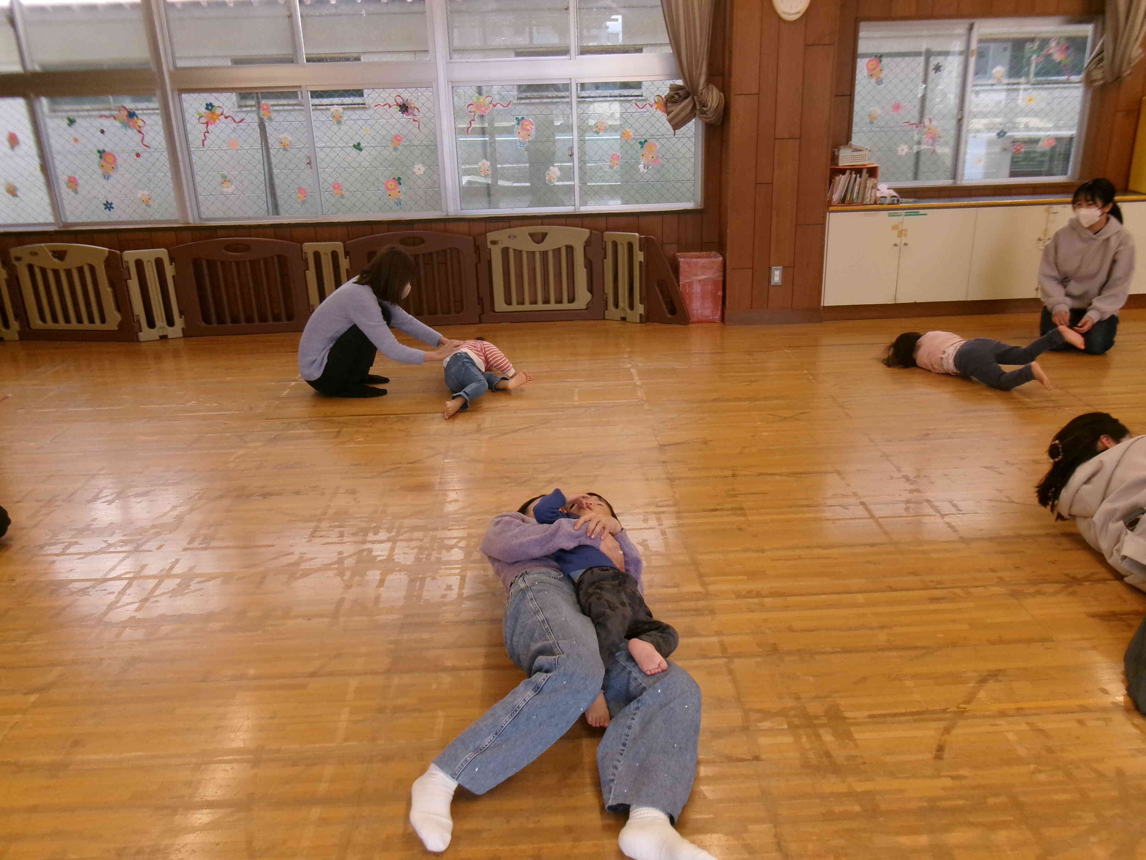 どんぐりみたいにコロコロ～！どこまで転がるかな？