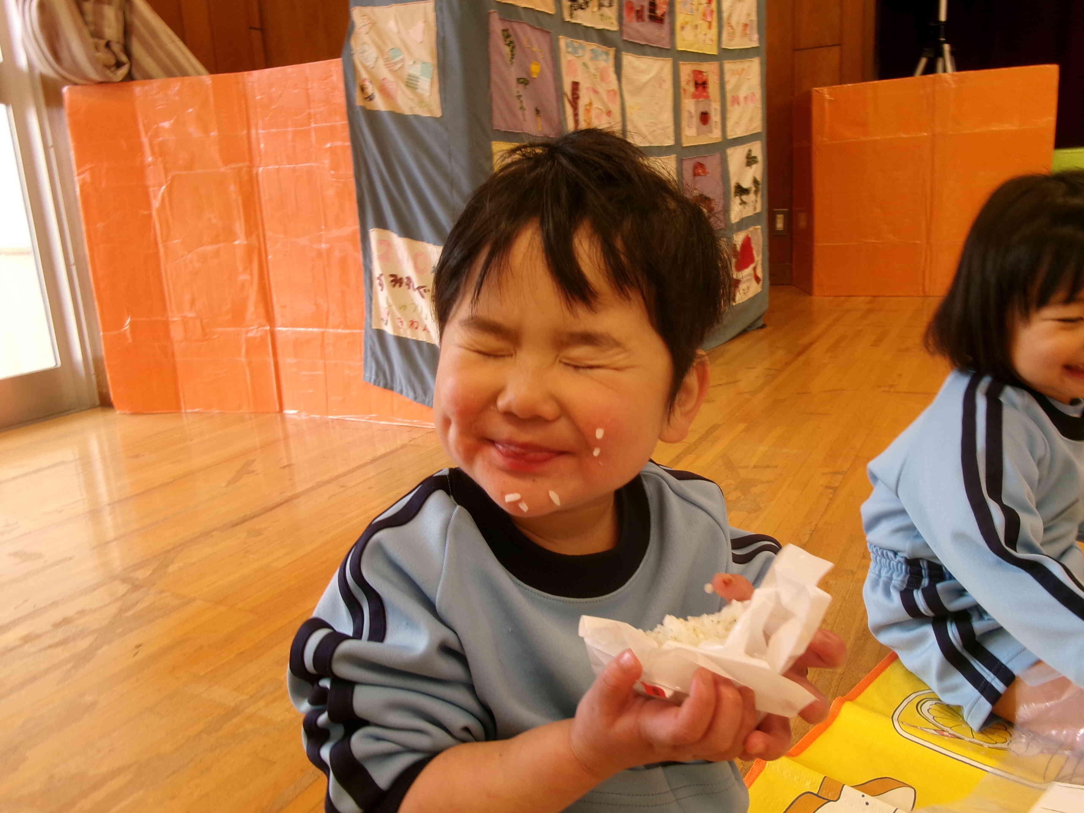 おにぎり、美味しい～♡
