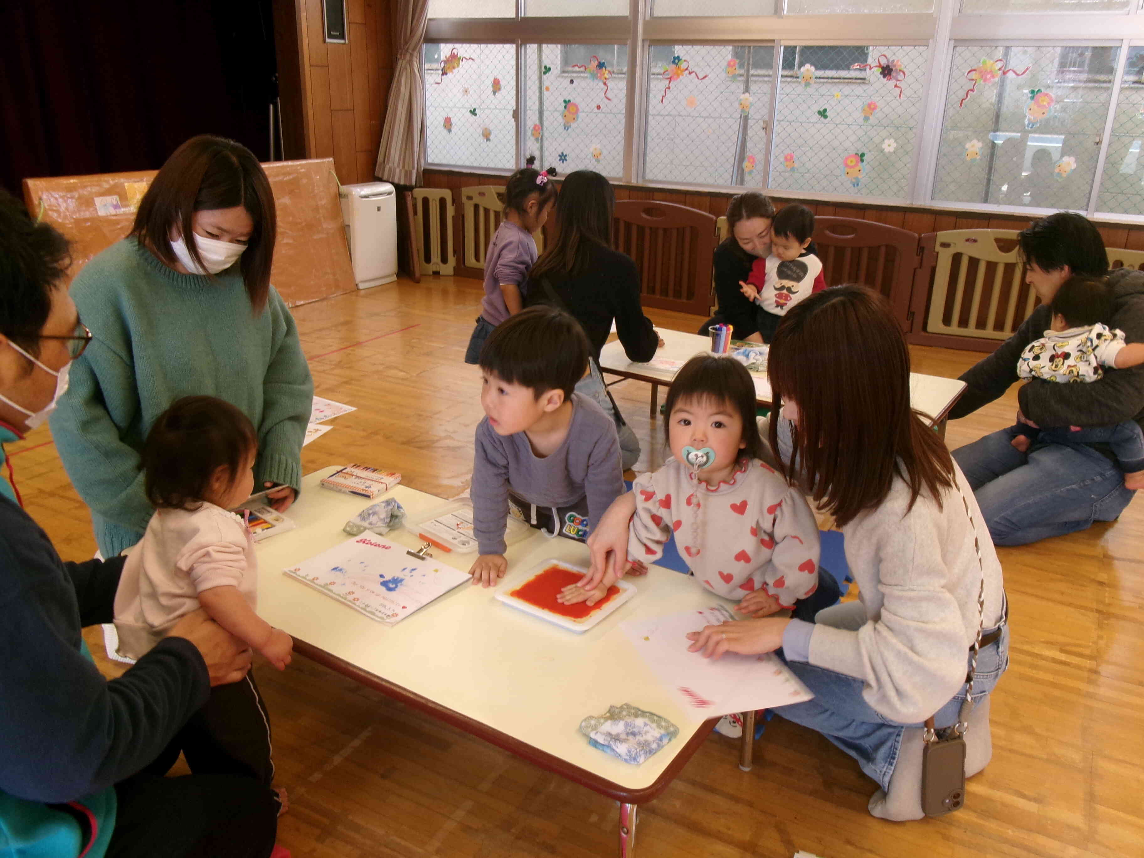 手型・足型タ～イム！