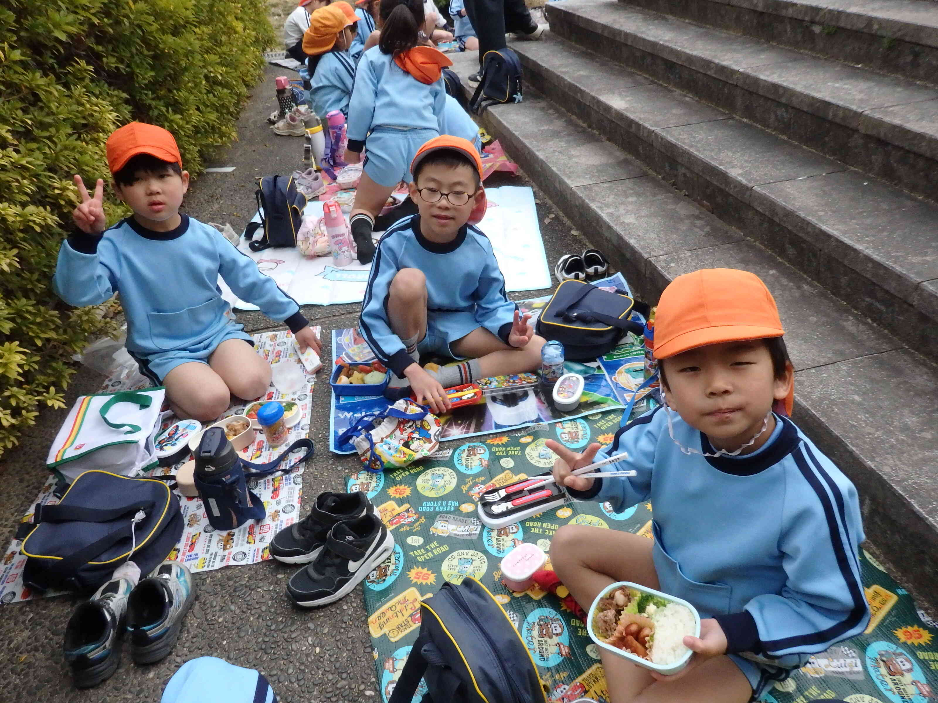 お弁当美味しかったぁ。