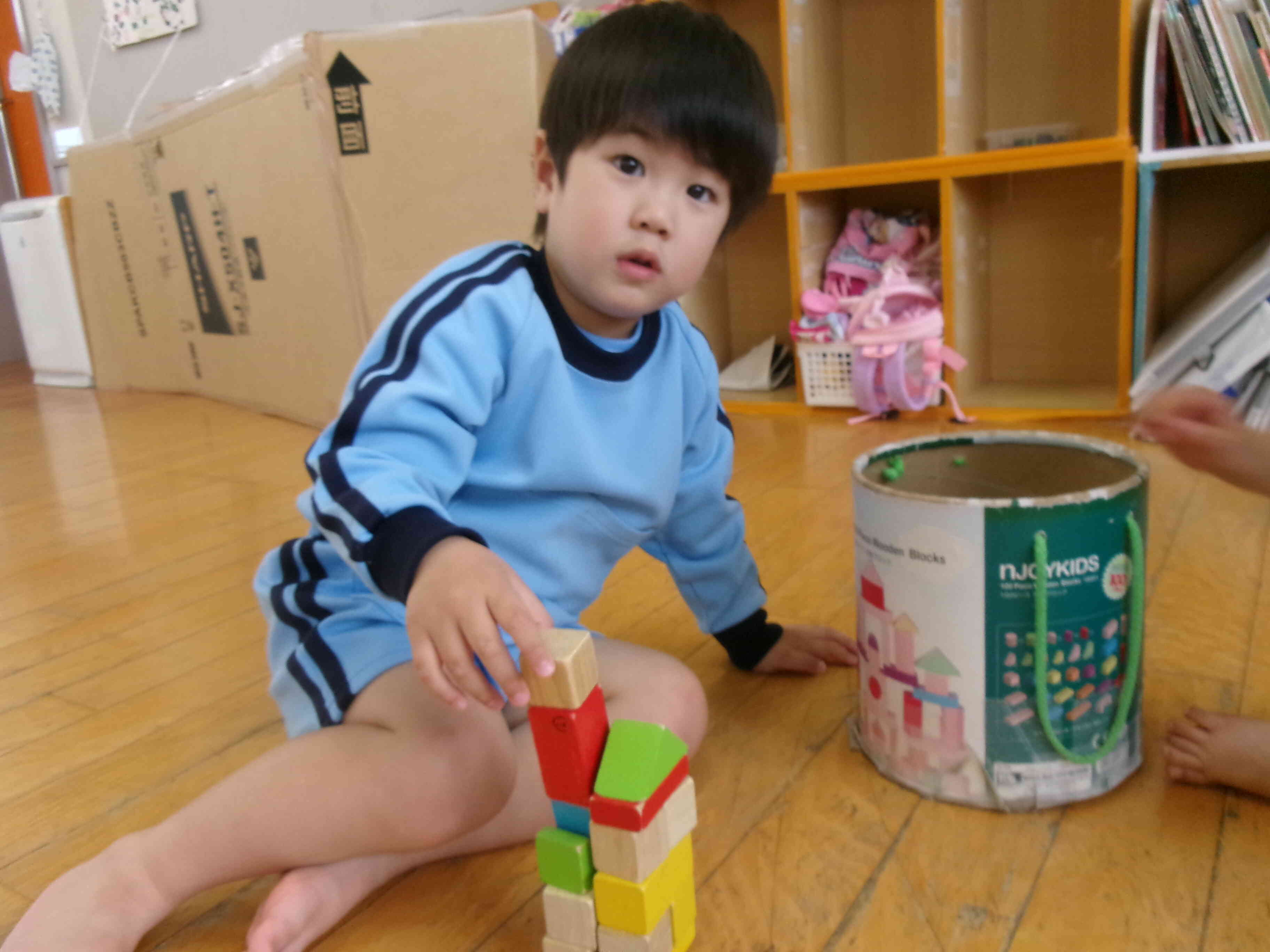 積み木をたくさん積み上げたよ^^
