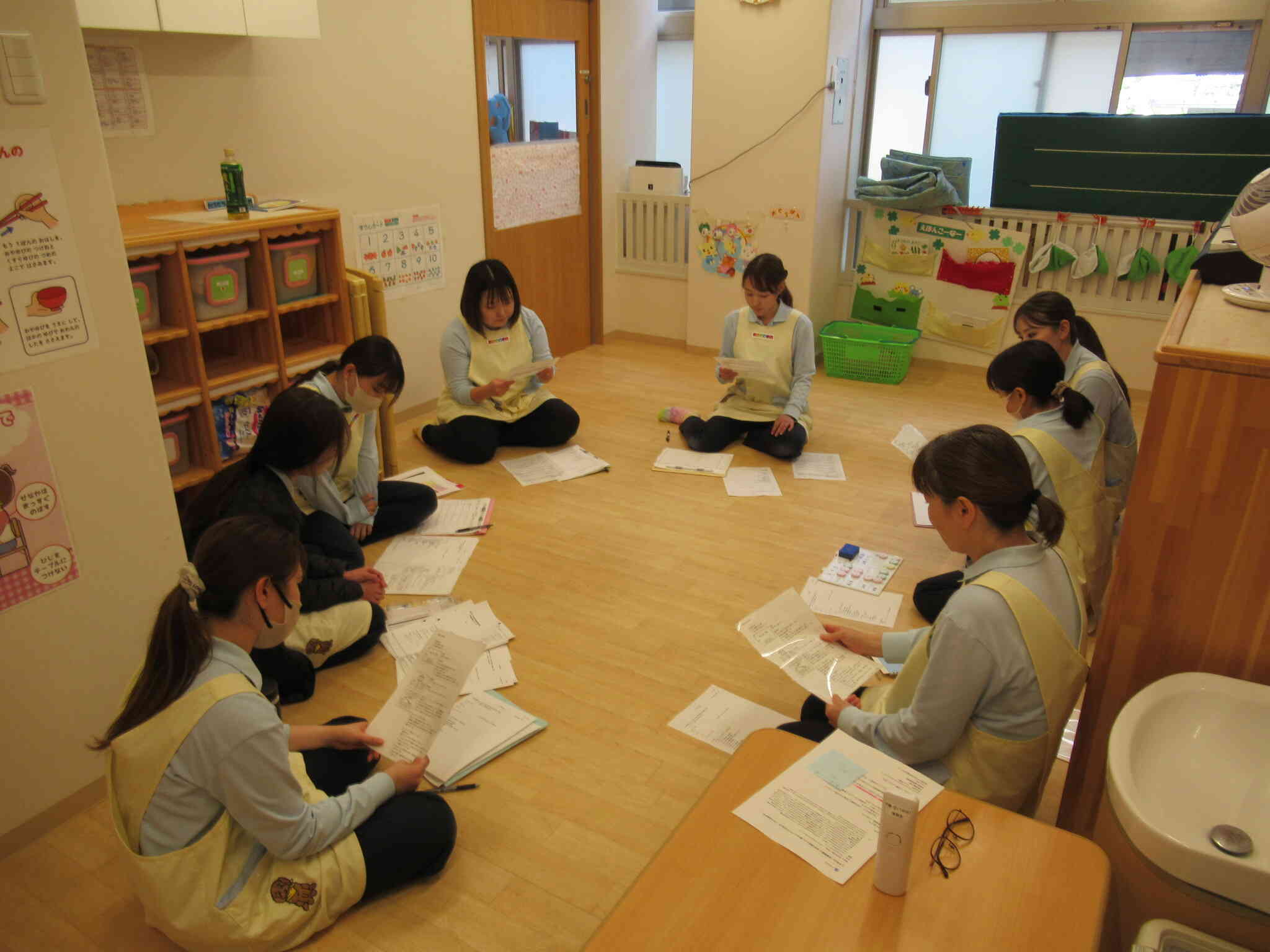 職員会議の様子