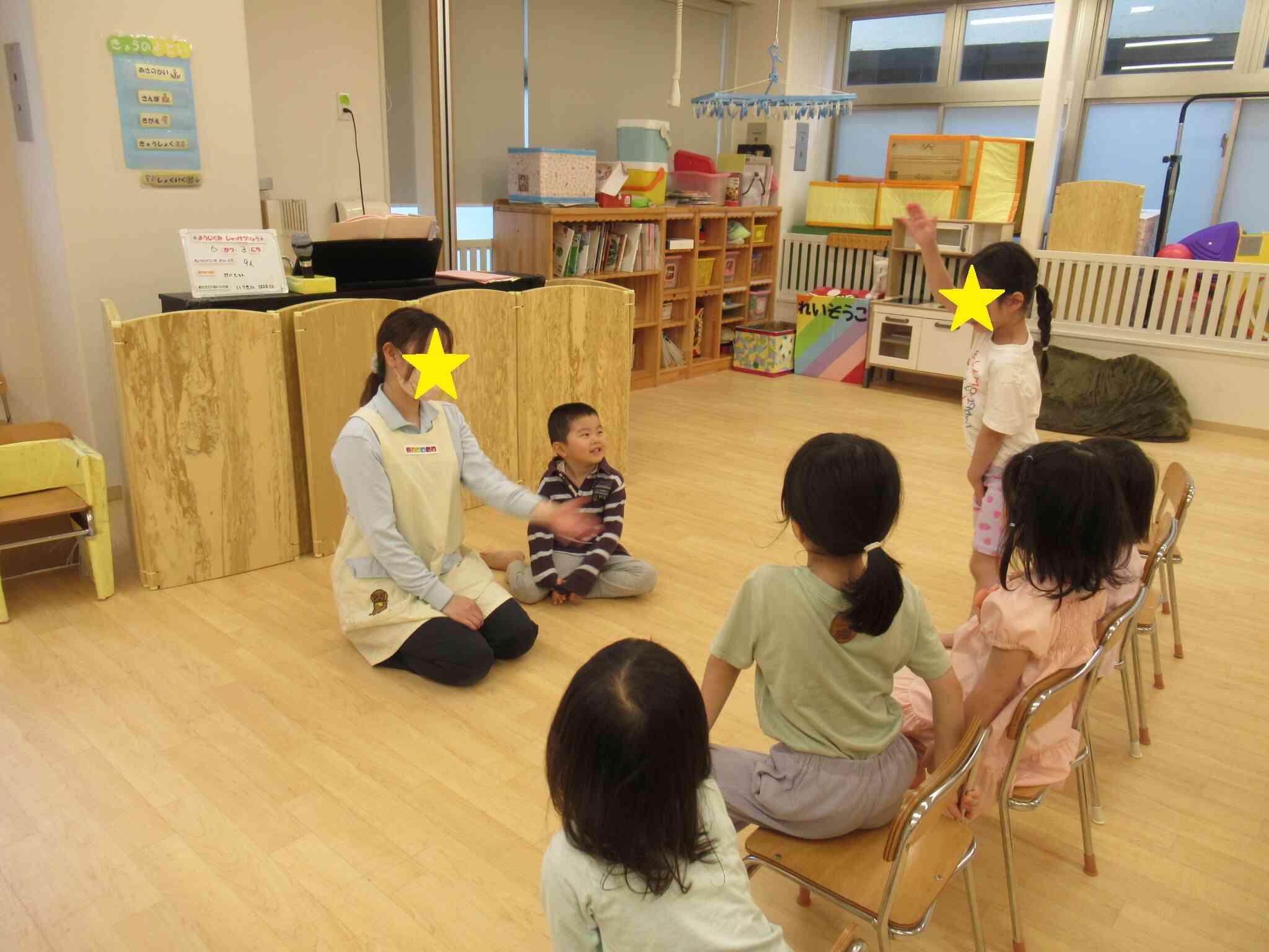 お友だちクイズをしました♪（3.4.5歳児　りす・ぱんだ・きりん組）
