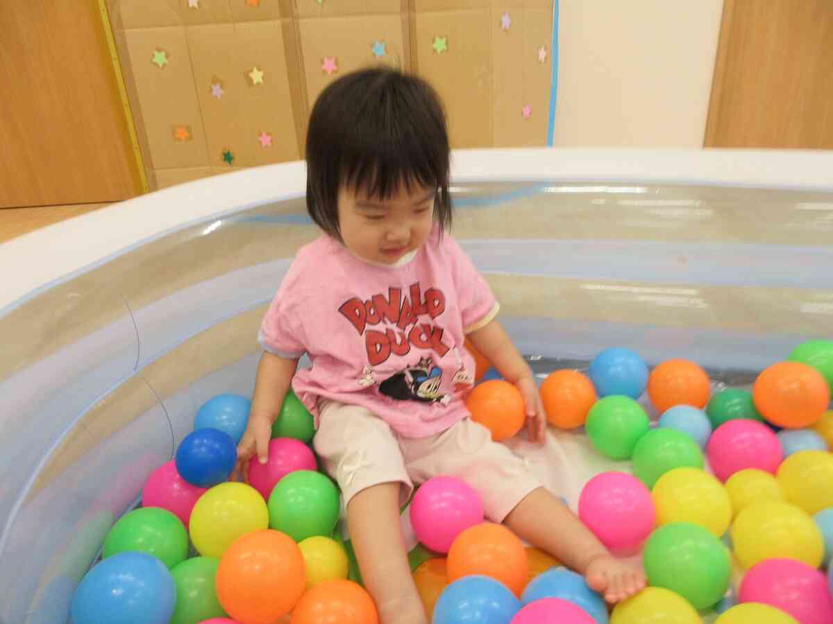 ボールプール☆（１歳児あひる組）