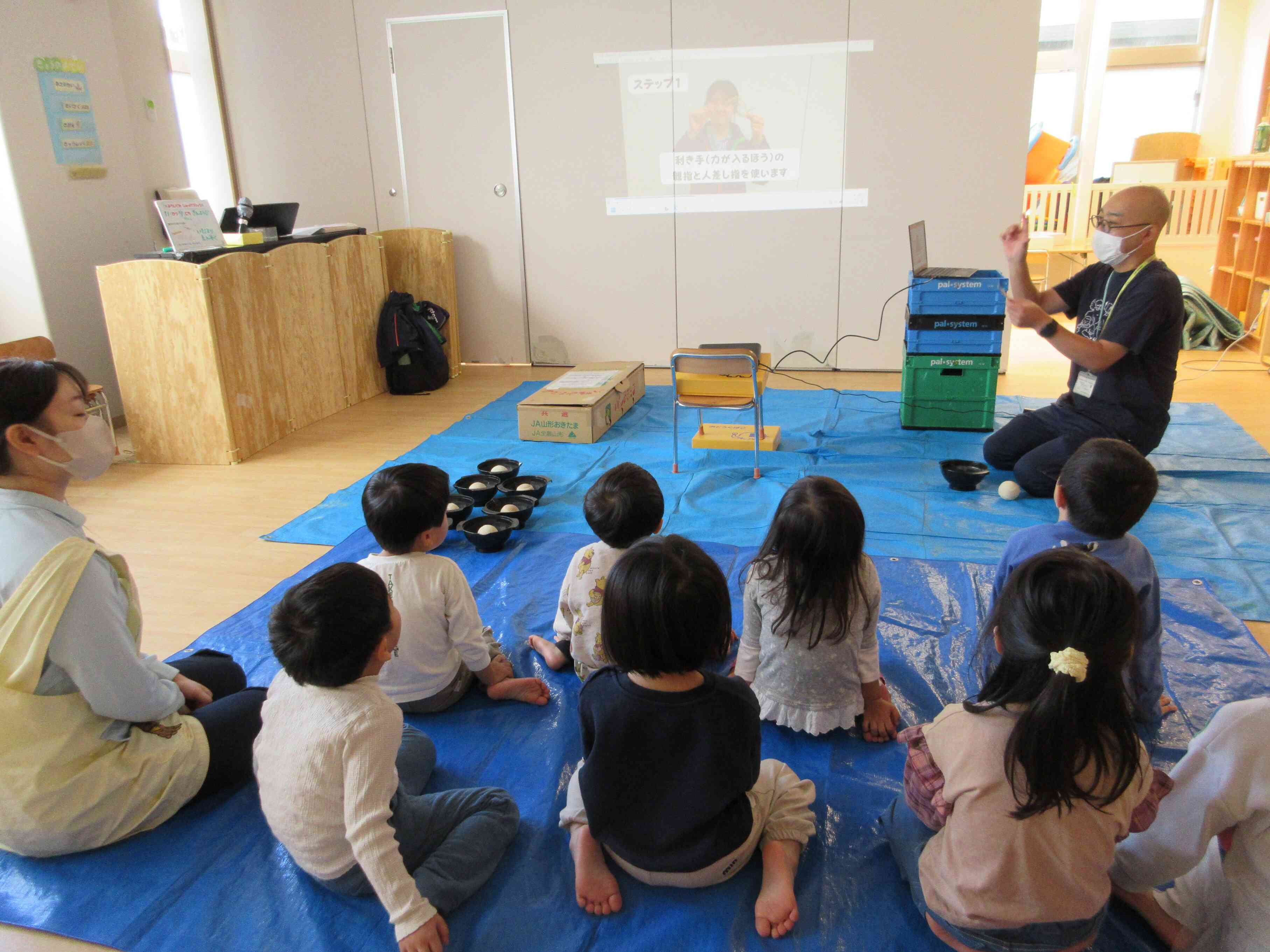 稲の脱穀、籾摺り体験をしました
