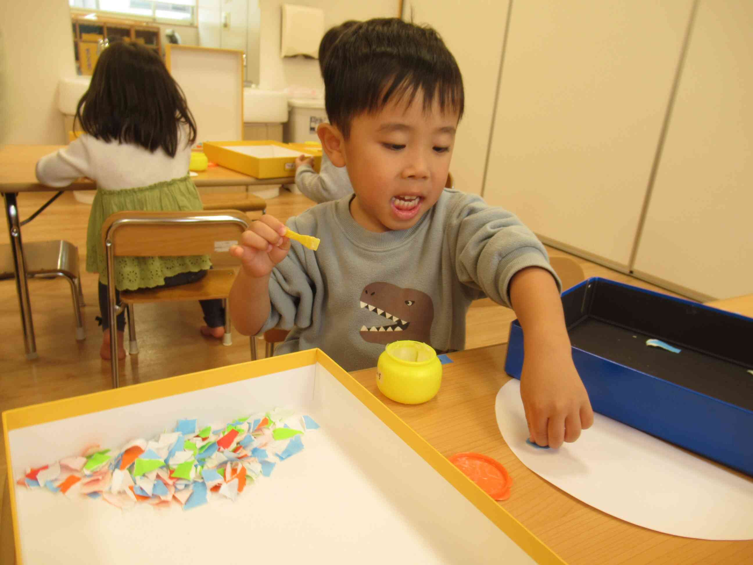 次はのりでぺったん！