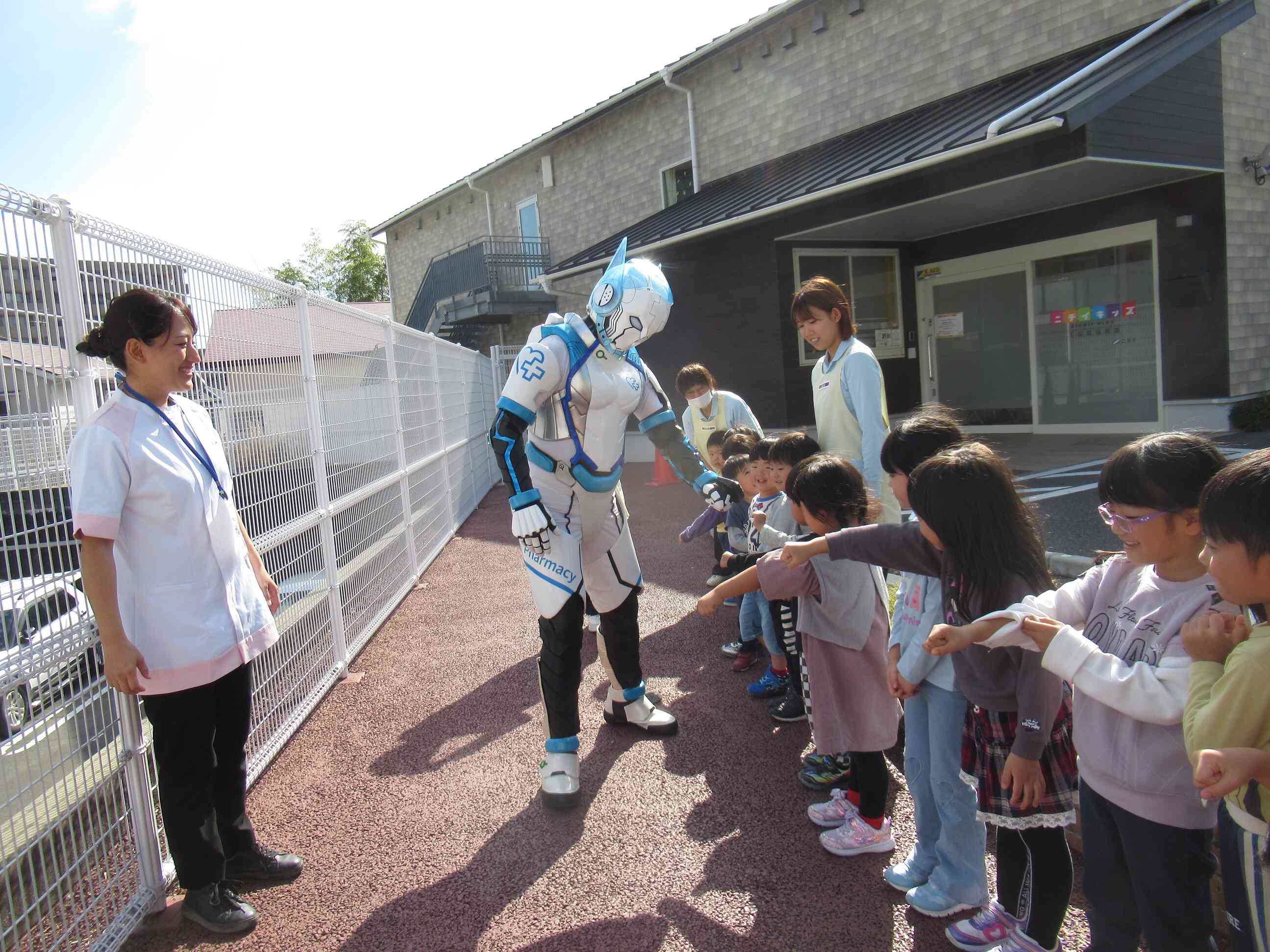 帰るときには、みんな一人一人にご挨拶。