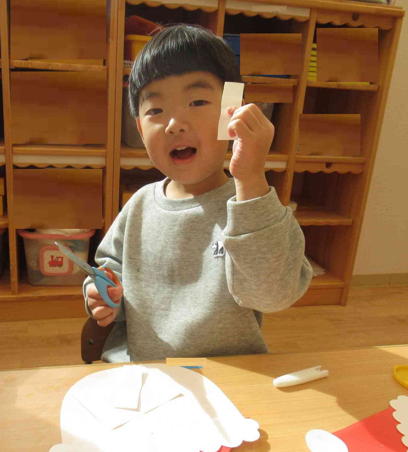 次はサンタさんのおひげ！