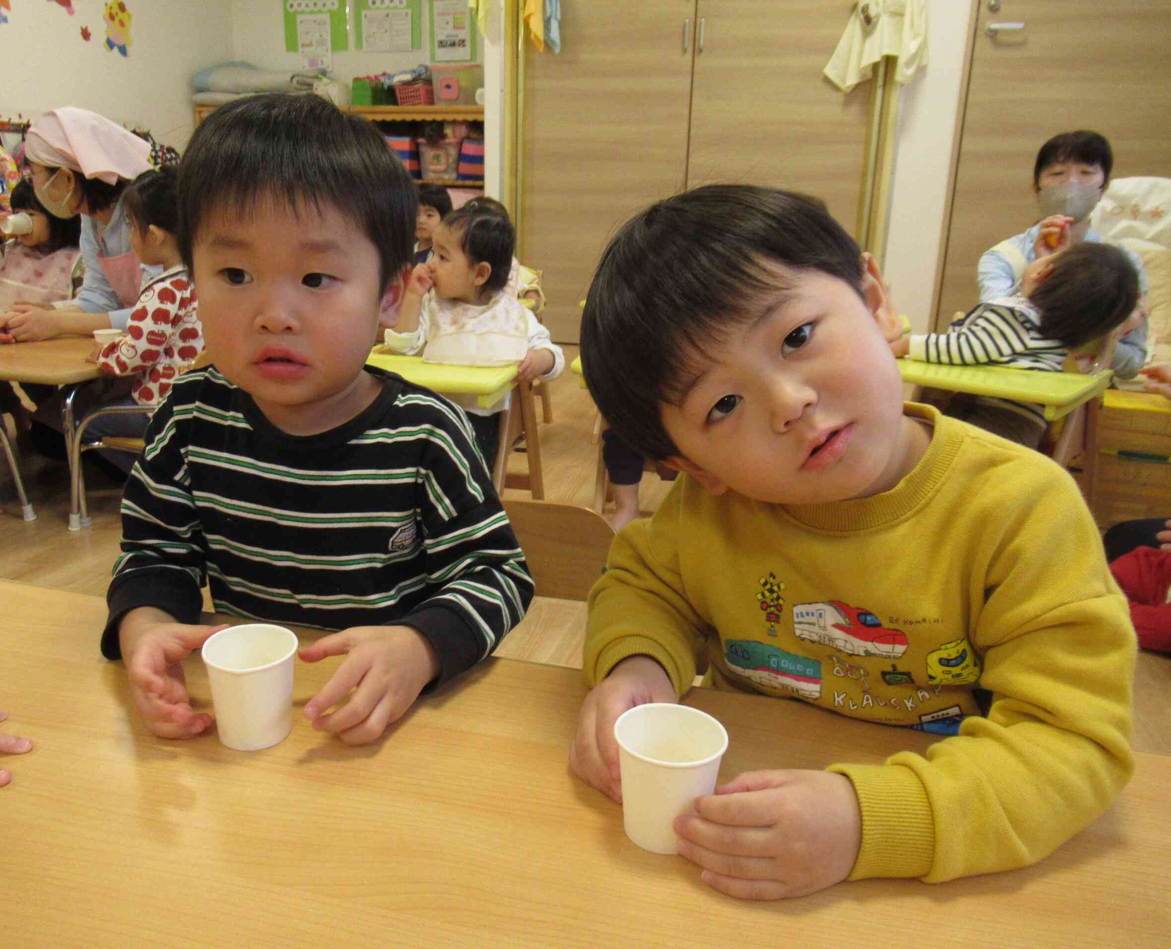 昆布味かな？飲んでみよう。