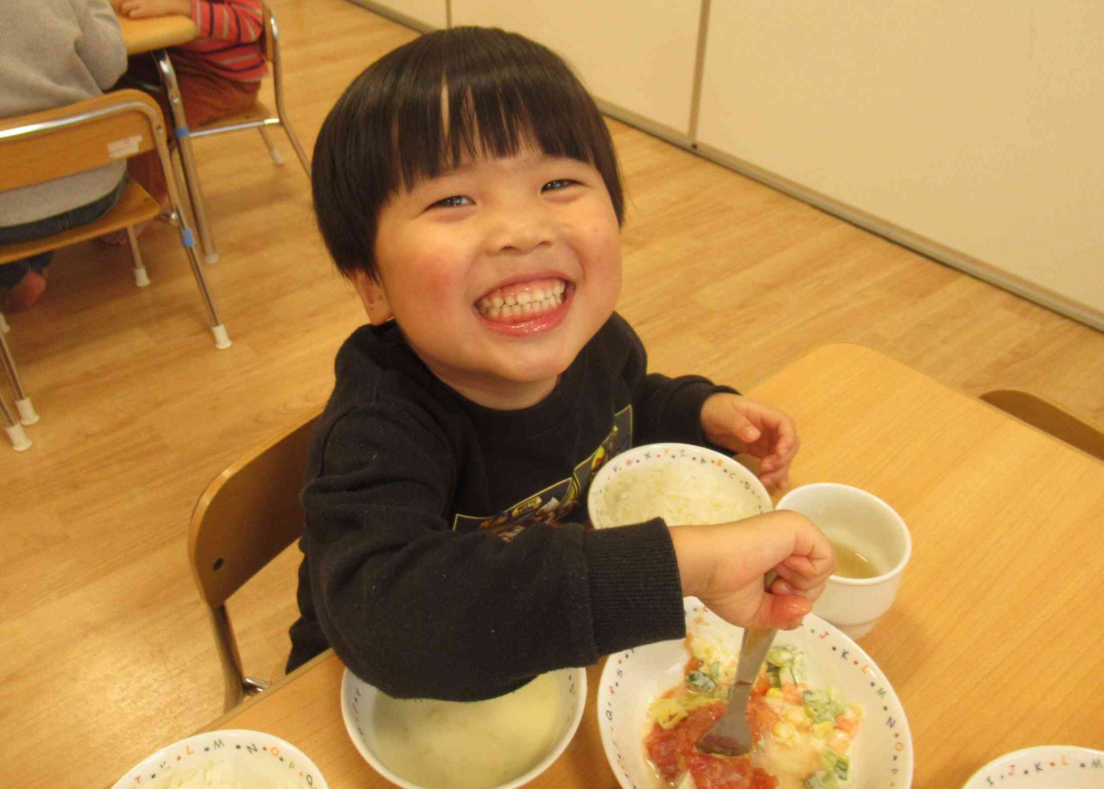 給食、給食うれしいな!!【りす組】