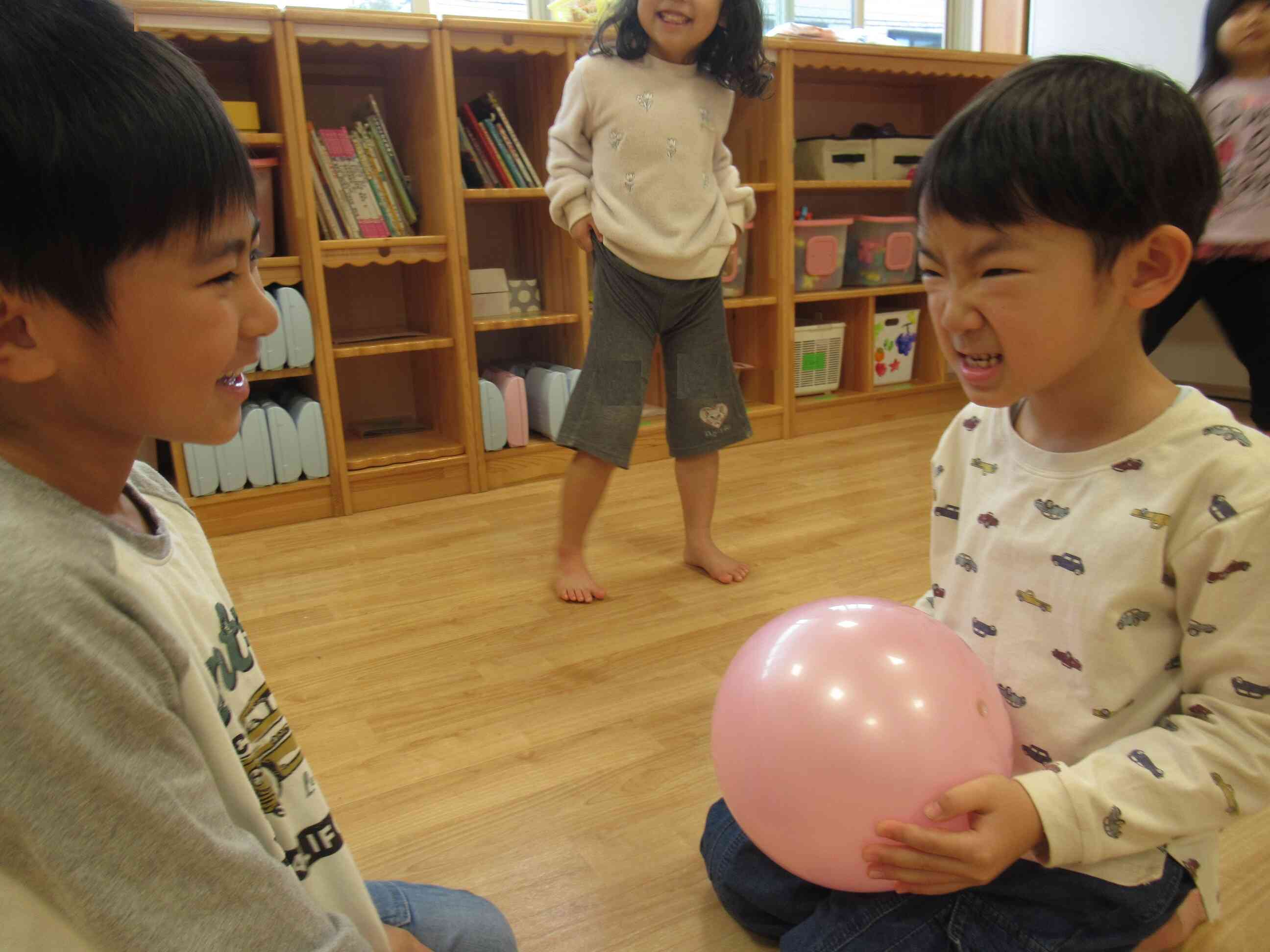 二人で対決中♪