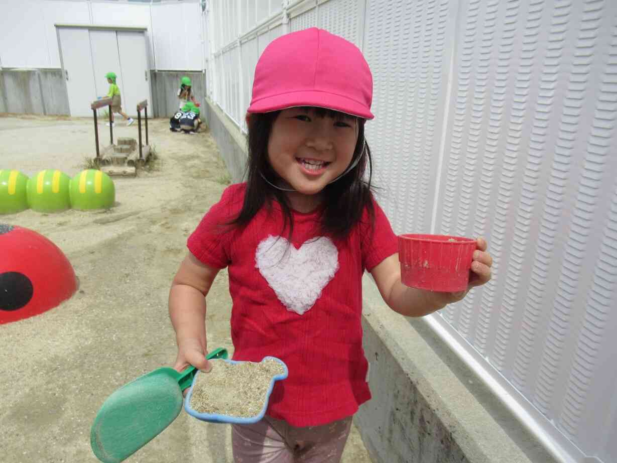 みんな上手に靴が履けると園庭で好きな遊びを満喫中！！