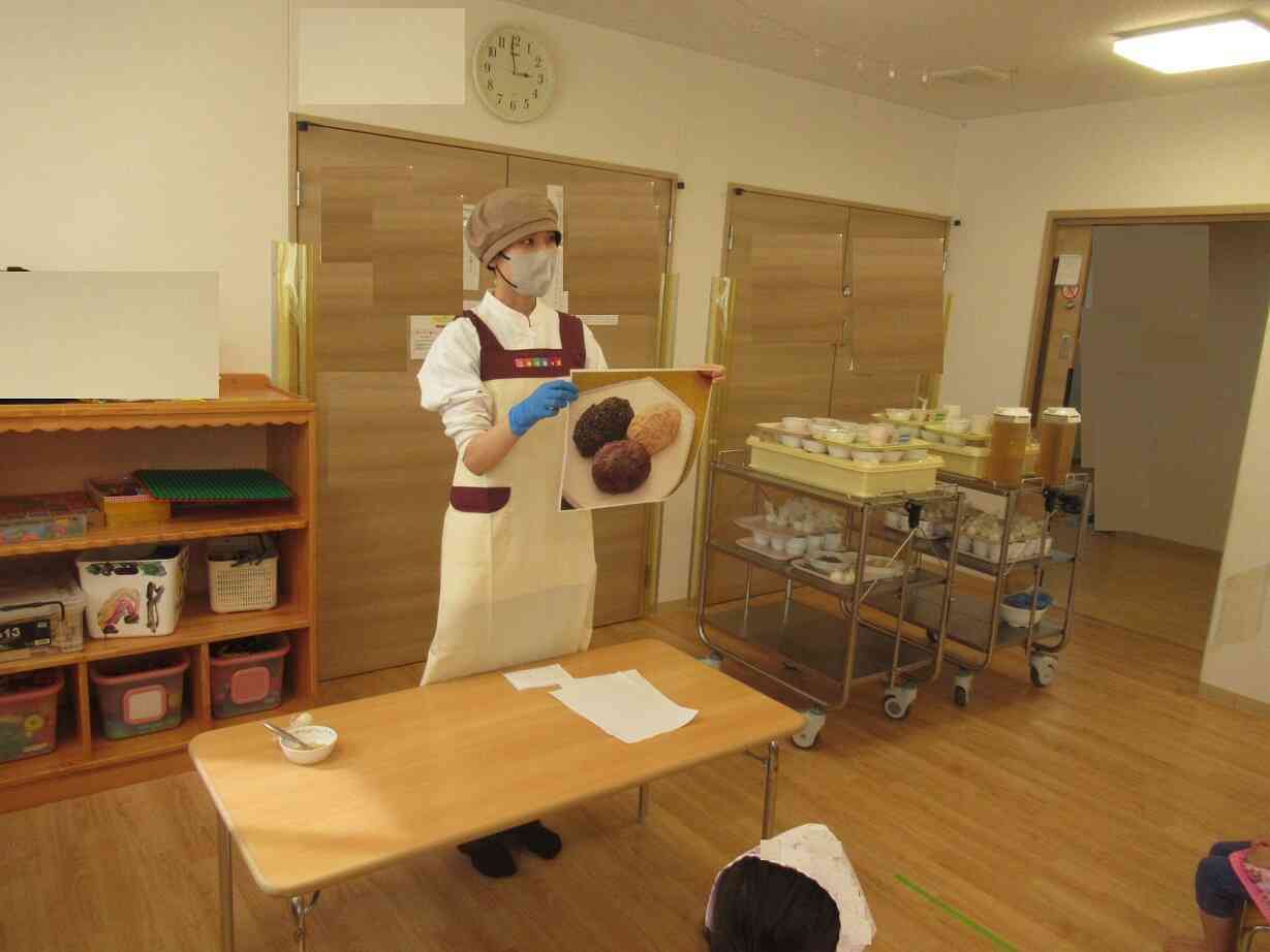 大好評!おはぎつくり!(ぱんだ・きりん組)