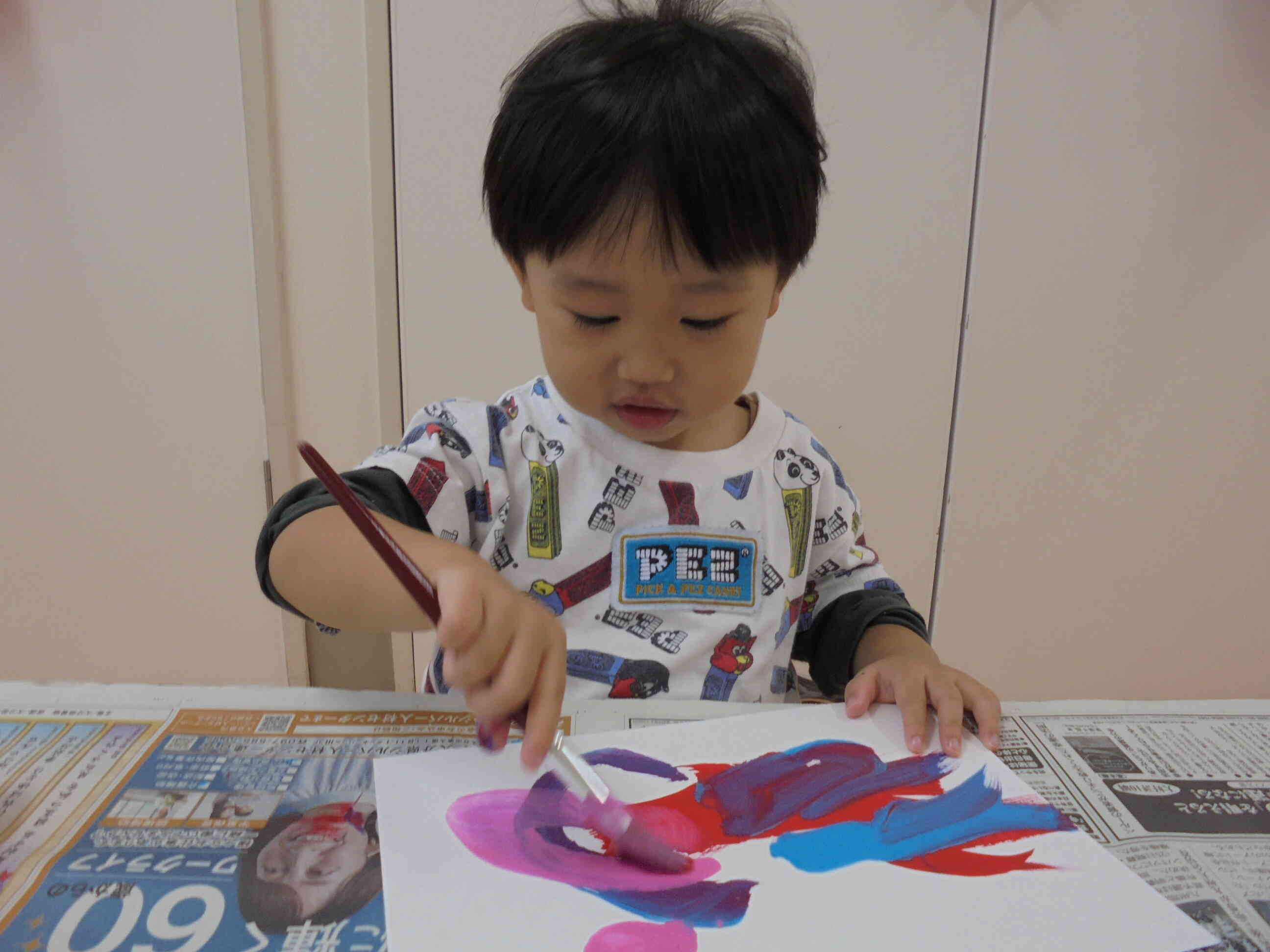 絵の具遊び～筆を使って描いたよ～