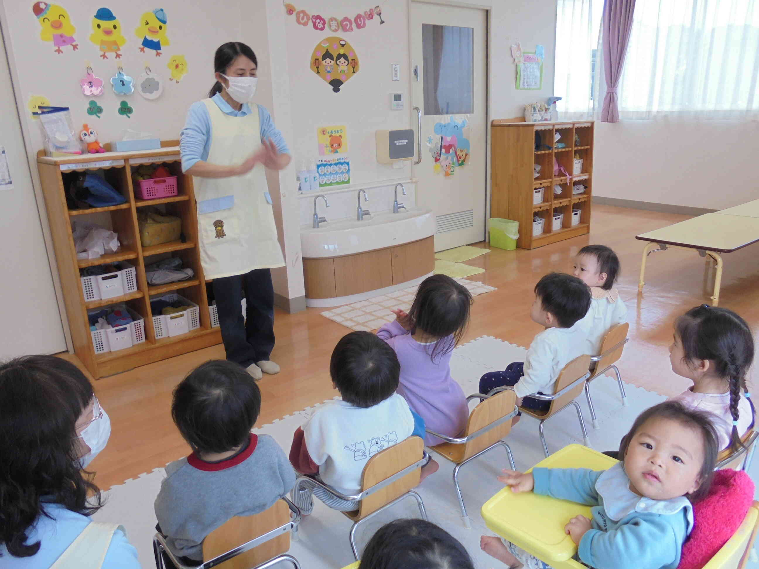 これから楽しいひな祭り会の始まりです。
