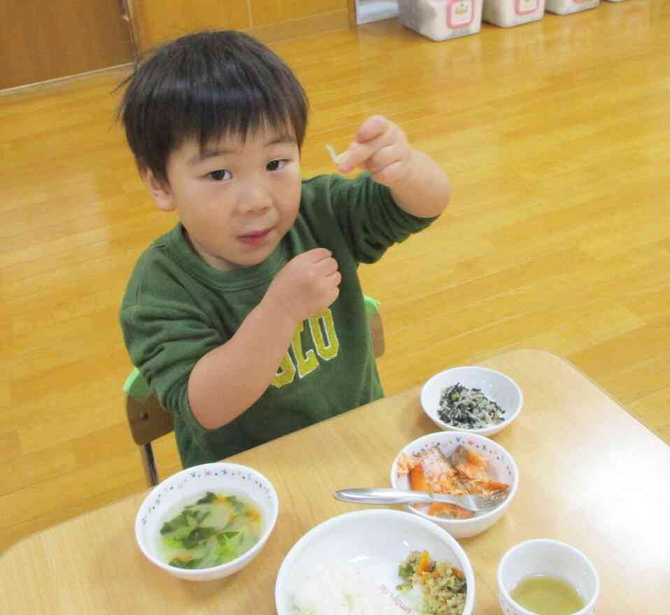 お魚（ちりめん）あったよ