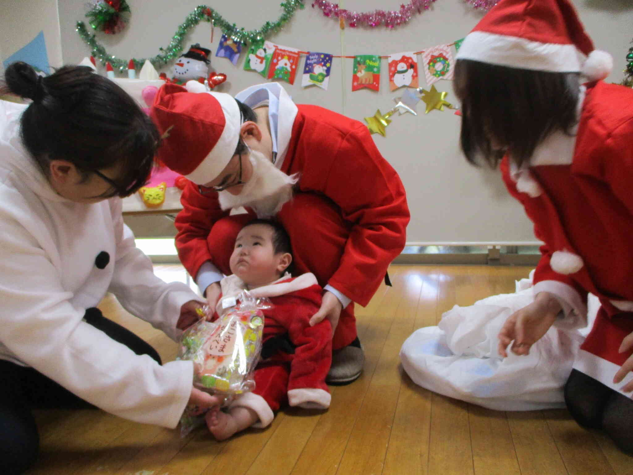 今日は私もサンタなの