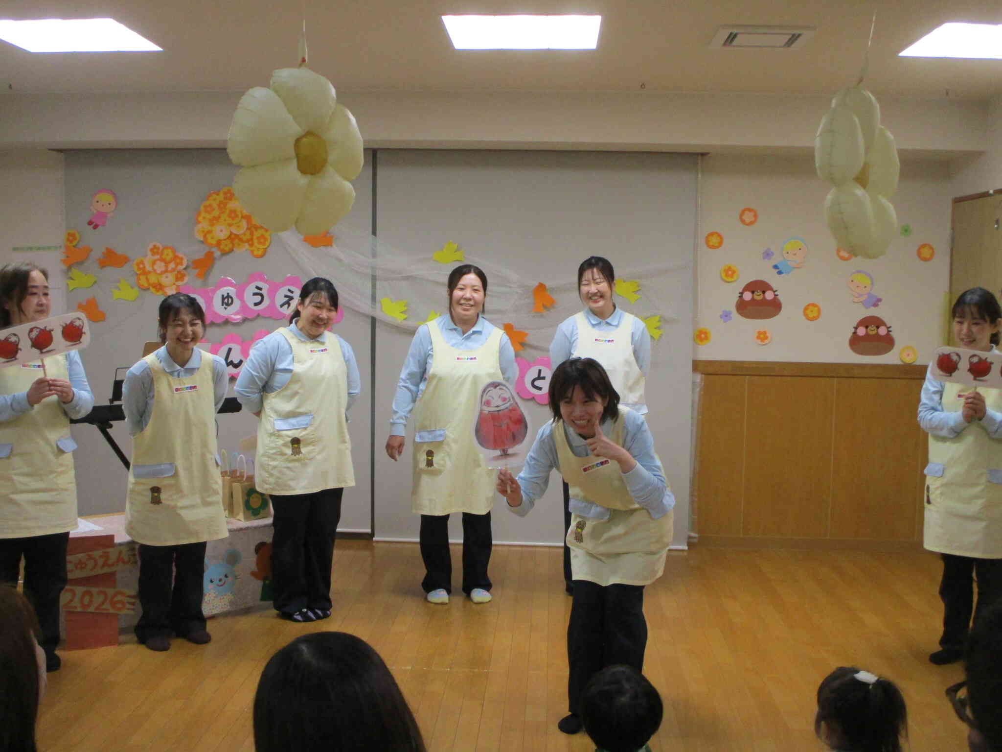 先生たちの出し物に