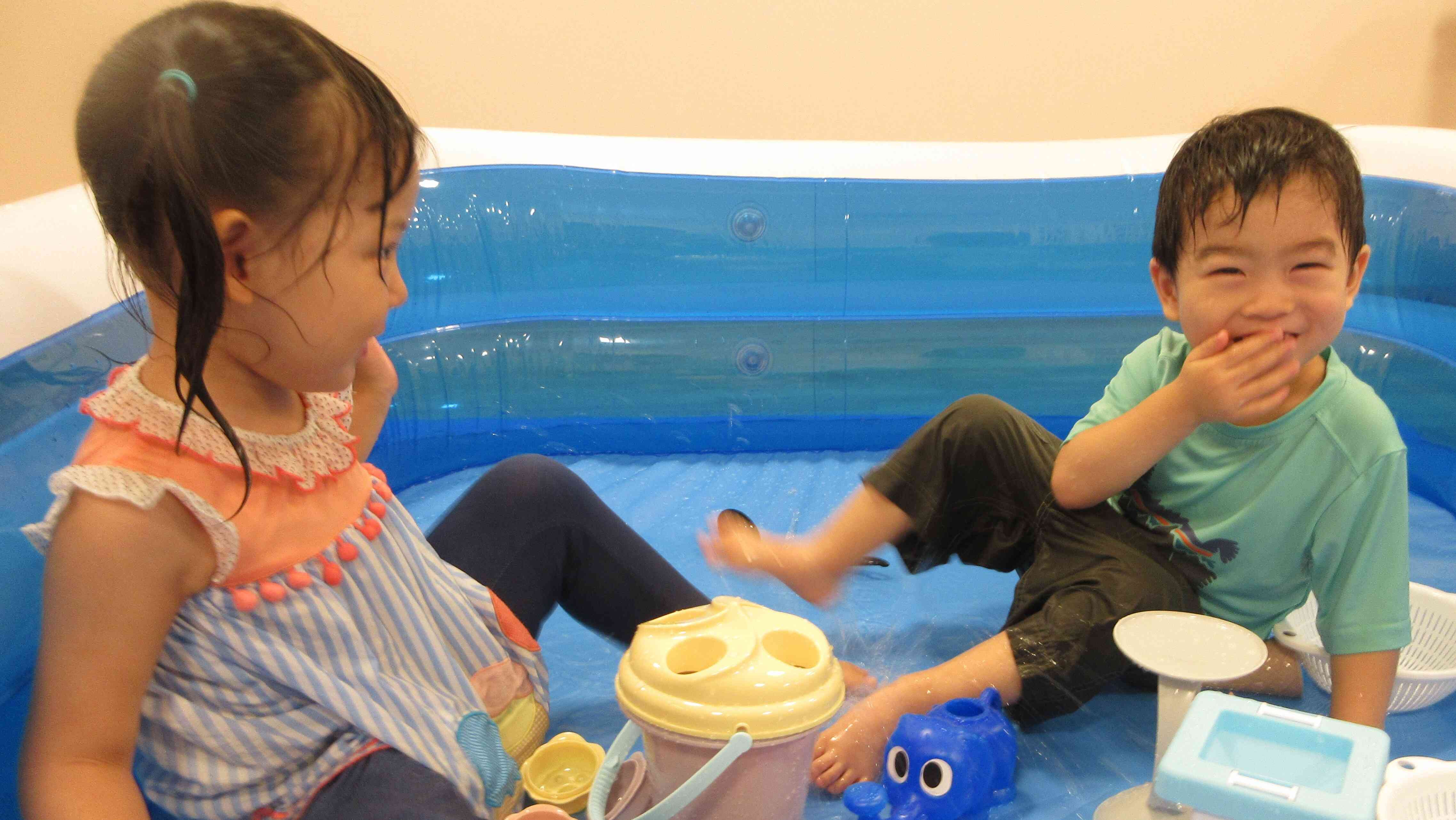 水遊びをしよう！(２歳児)