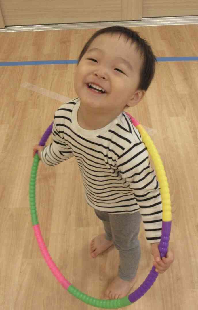 フープ遊び☆（1歳児）