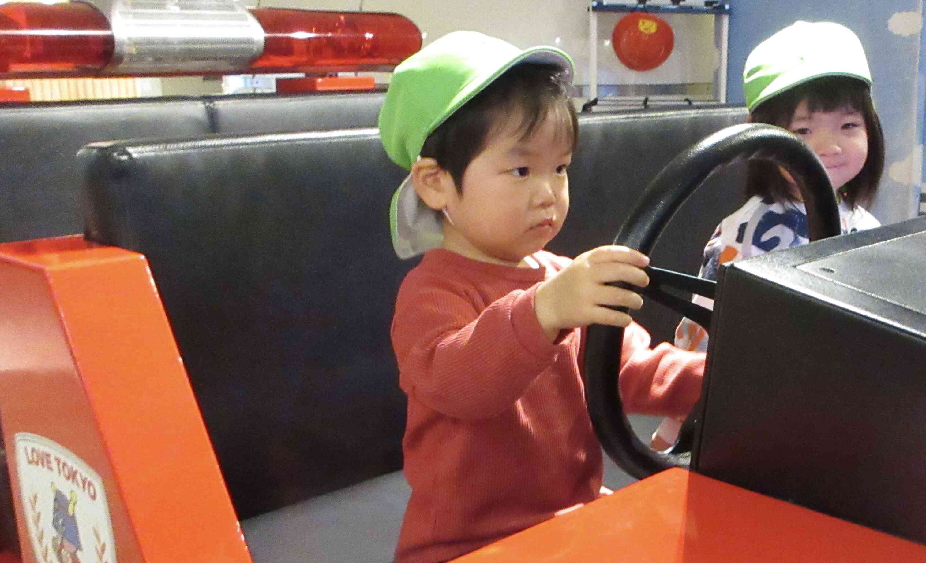 消防博物館に行こう（2歳児）